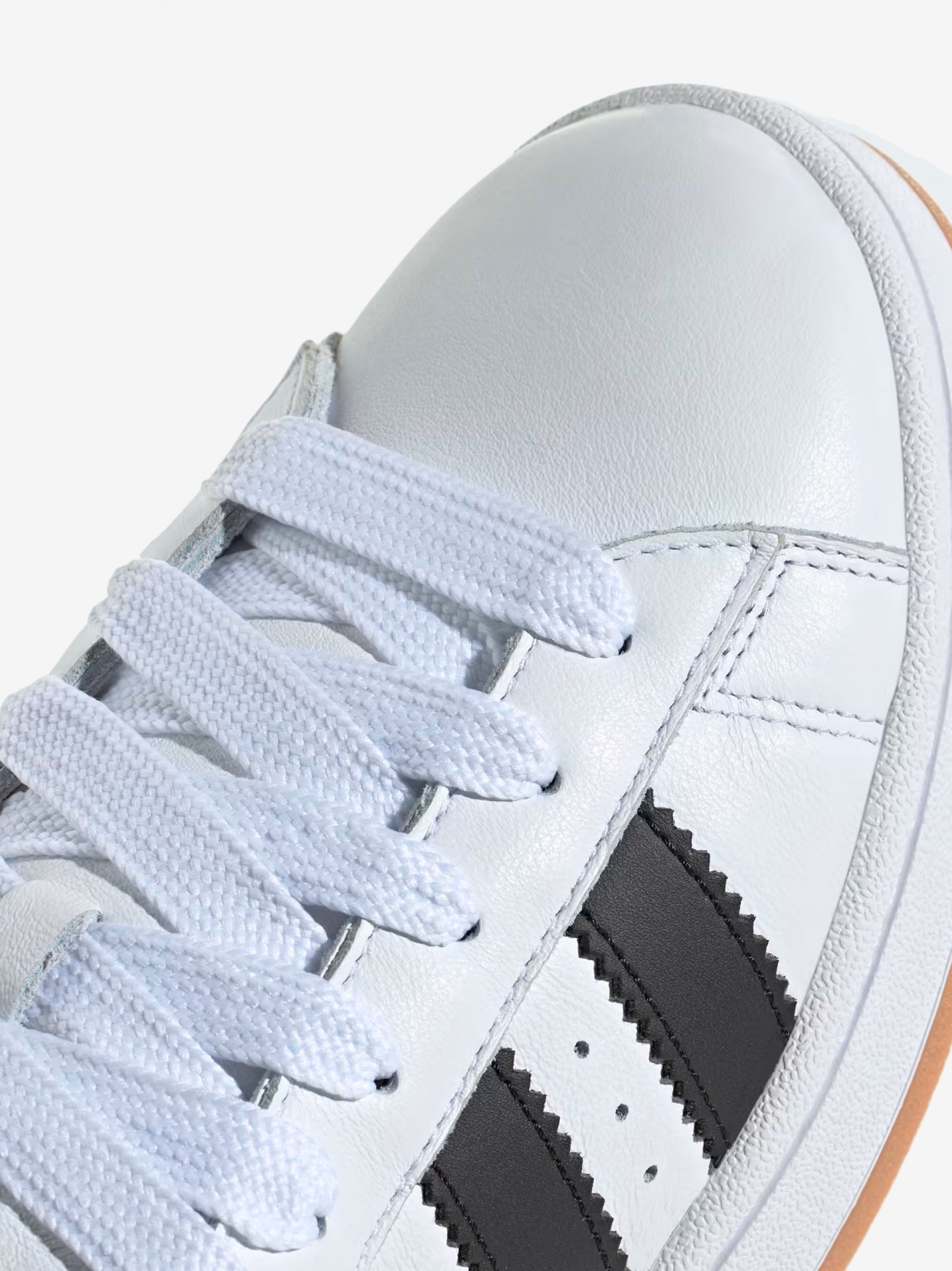 Sapatilhas Adidas Campus 00s Brancas e Pretas