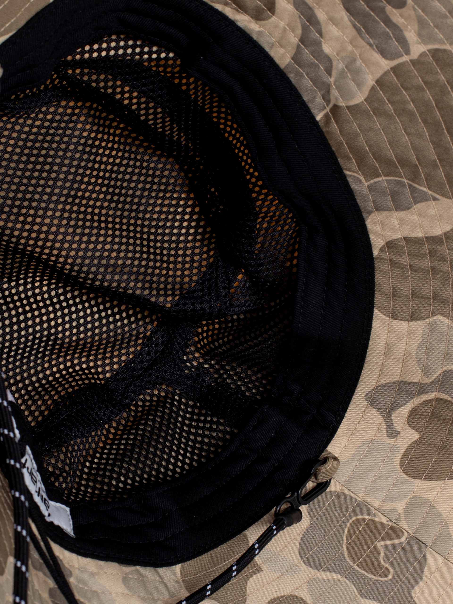 Chapéu Carhartt WIP Irwin Bucket Padrão Camuflado