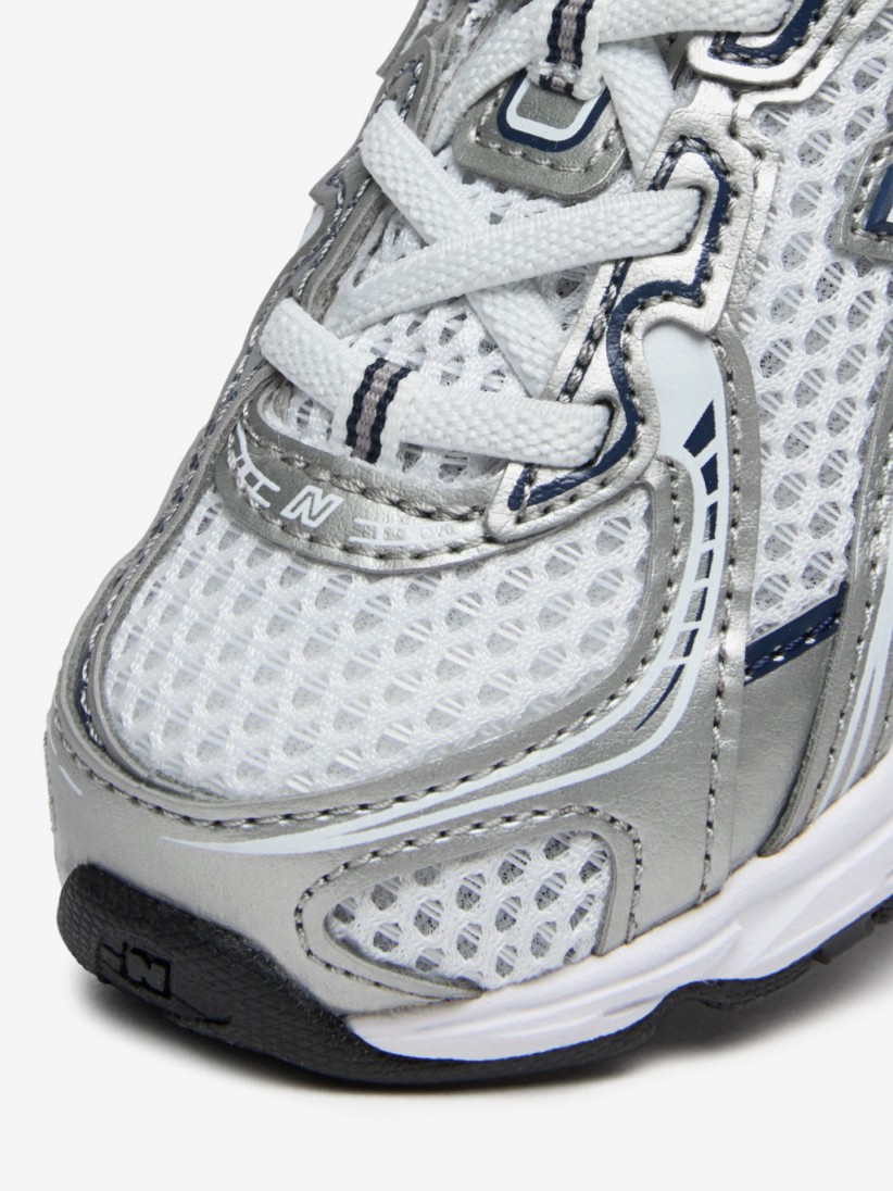 New Balance IZ740 Sneakers