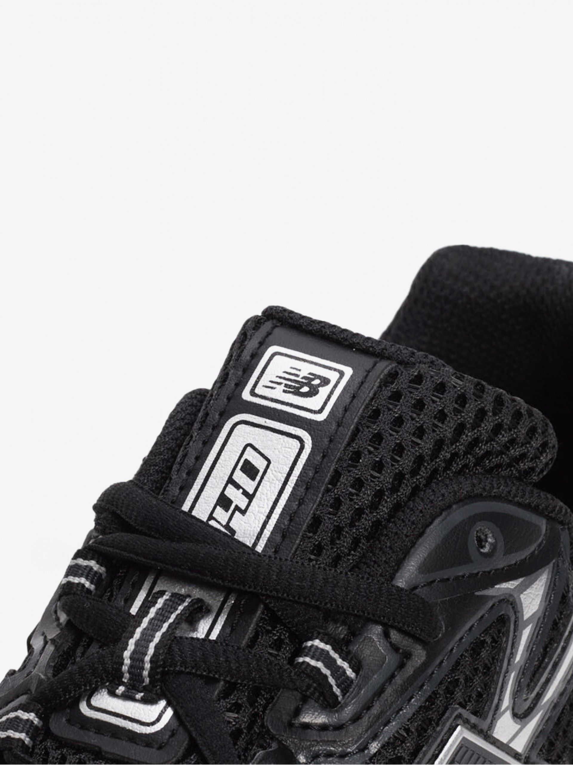 New Balance GR740 V1 Black Sneakers