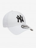 New Era 940 New York Yankees Essential 9FORTY White Cap