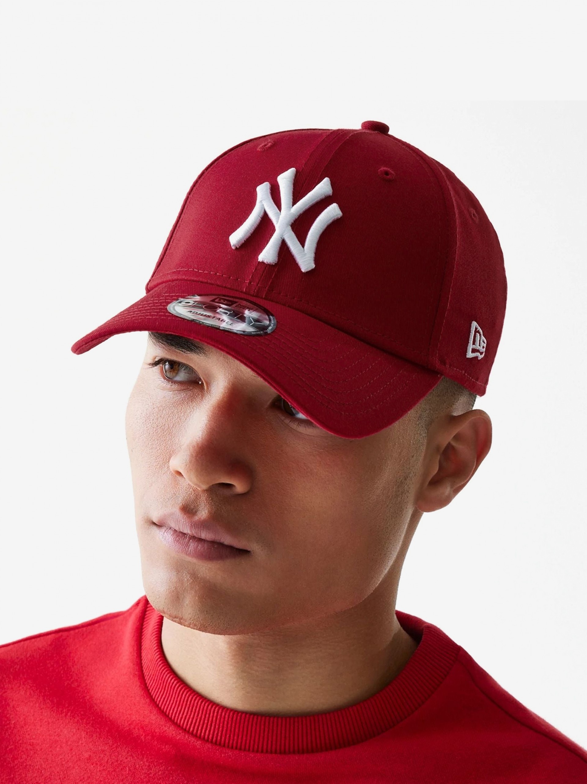 New Era 940 New York Yankees Essential 9FORTY Red Cap