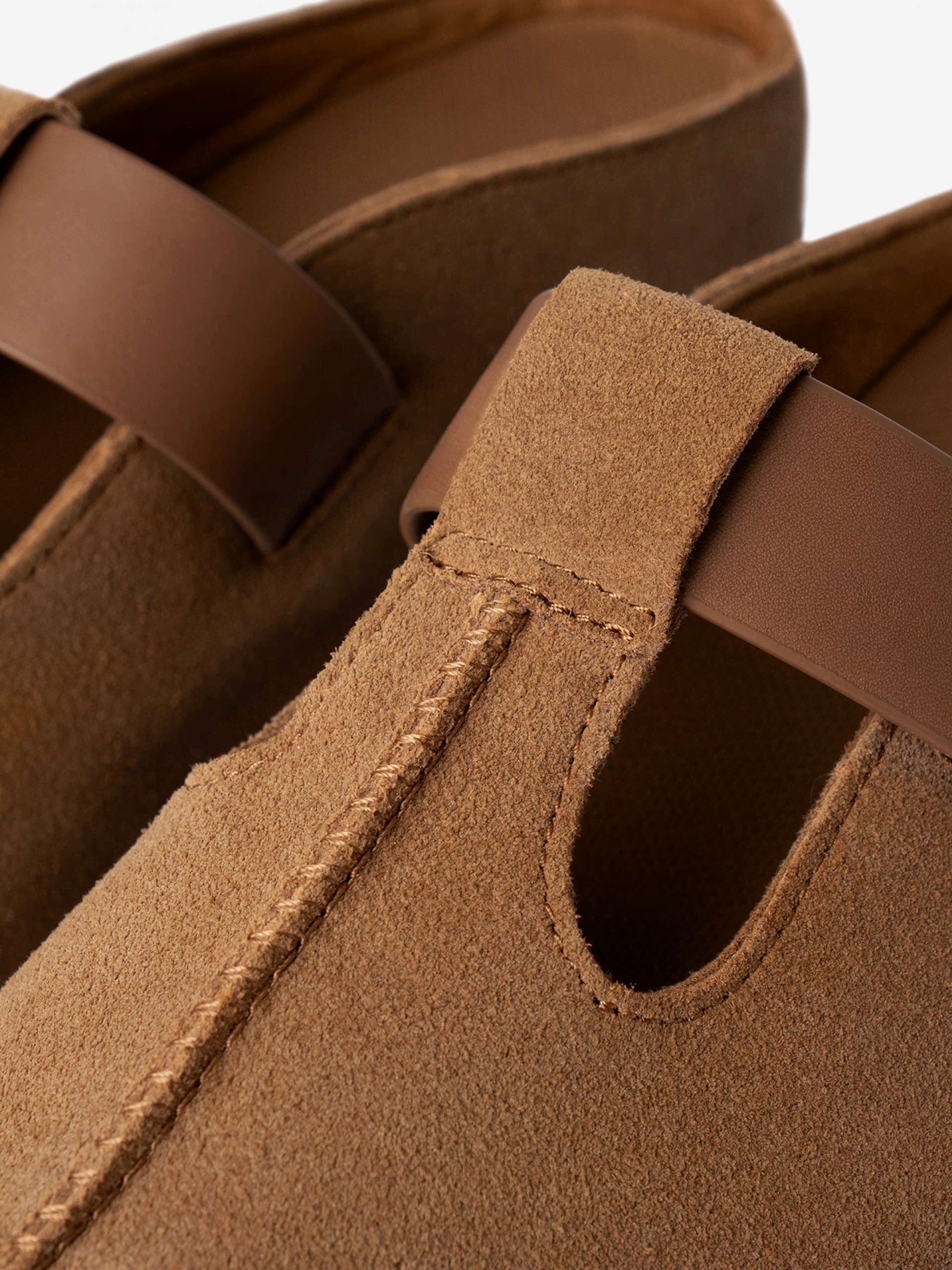 Pantuflas Ugg Goldenstar Hi Clog Camel Para Mujer