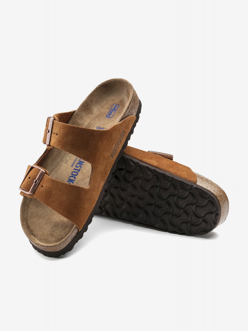 Chinelos Birkenstock Arizona Soft Footbed Couro em Camura Camel