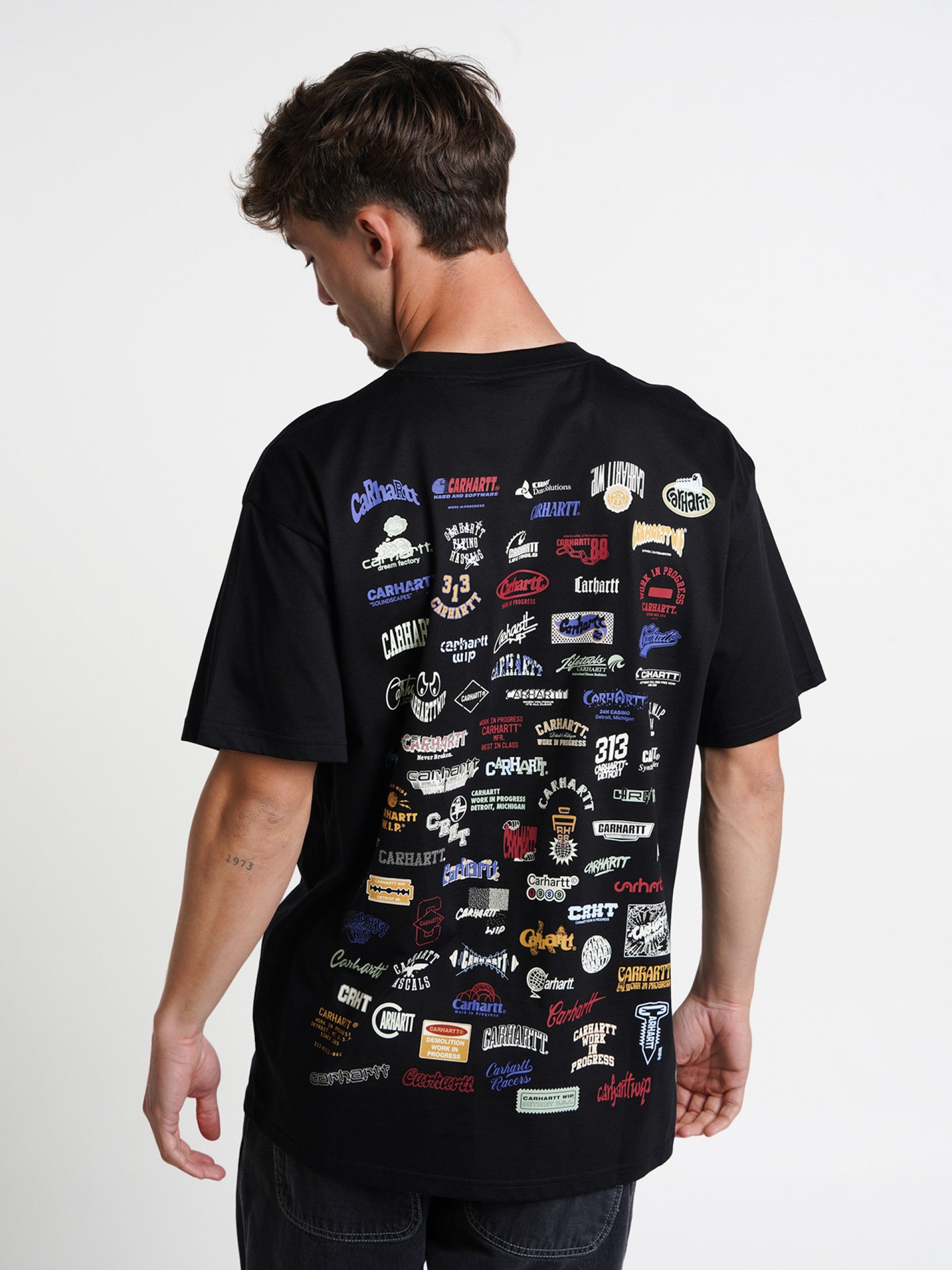 Camiseta Carhartt WIP Logo Negra