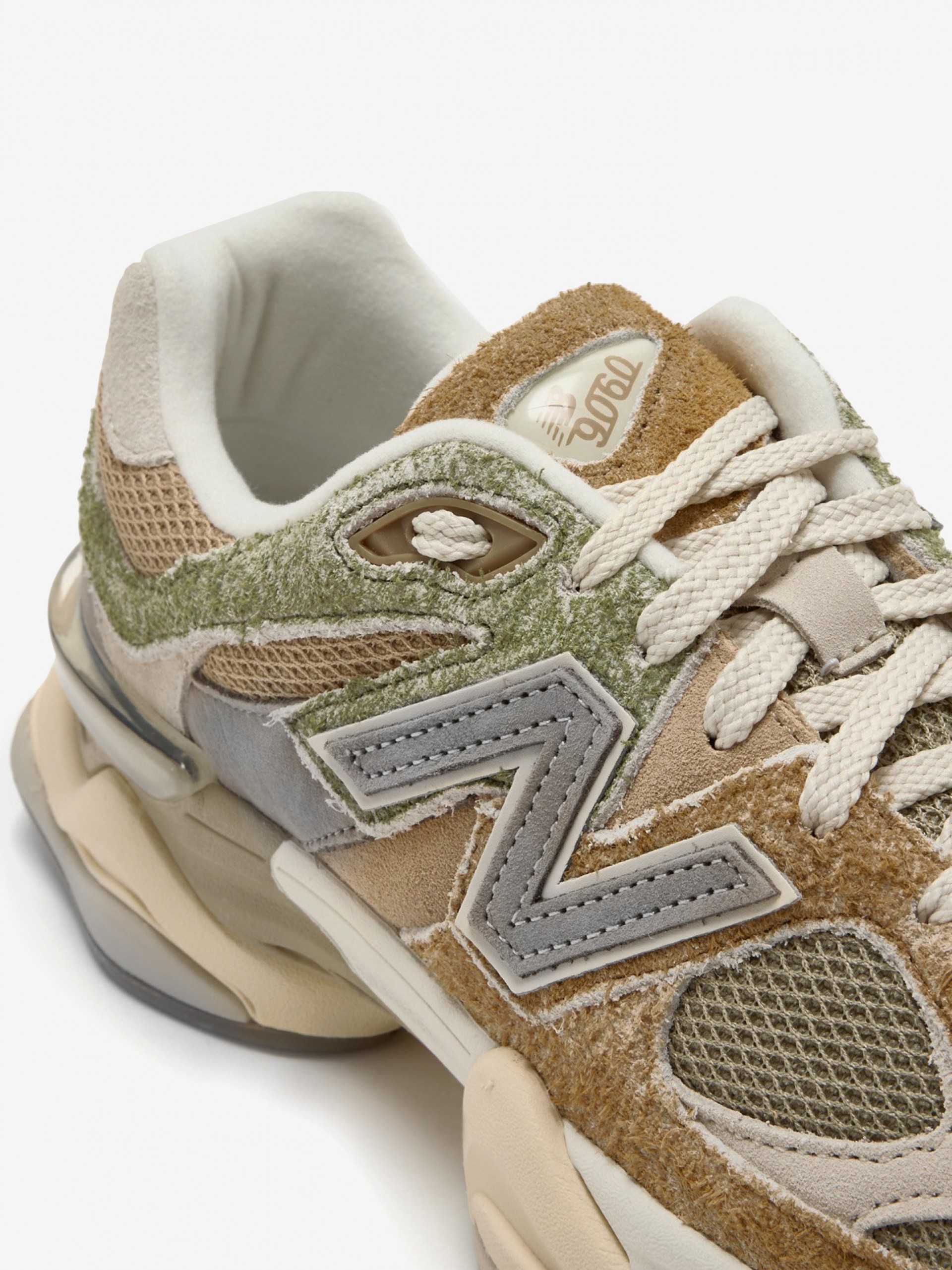Zapatillas New Balance U9060 V1 Camel y Verdes
