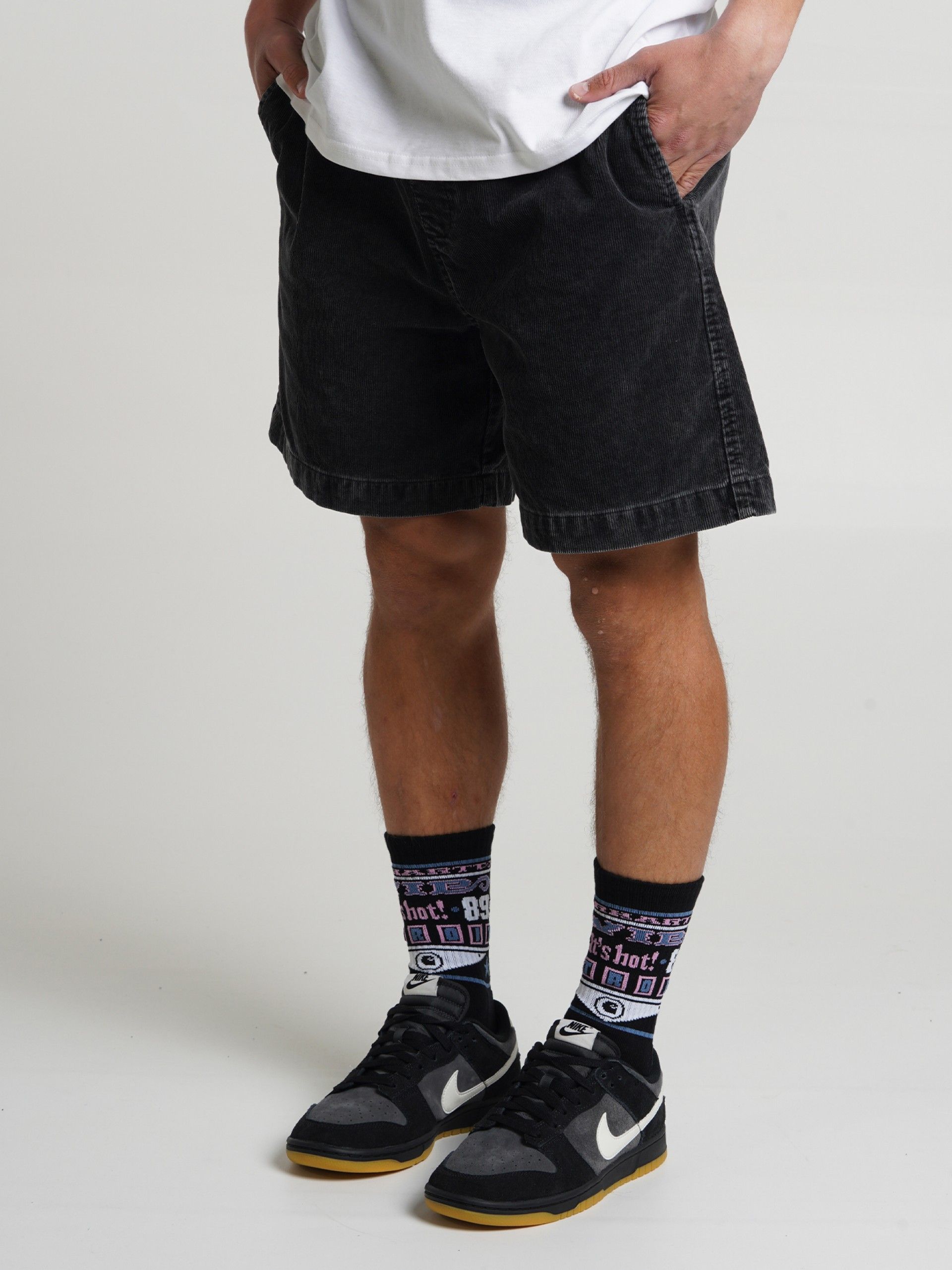 Pantalones Cortos de Pana Carhartt WIP Reynold Negros