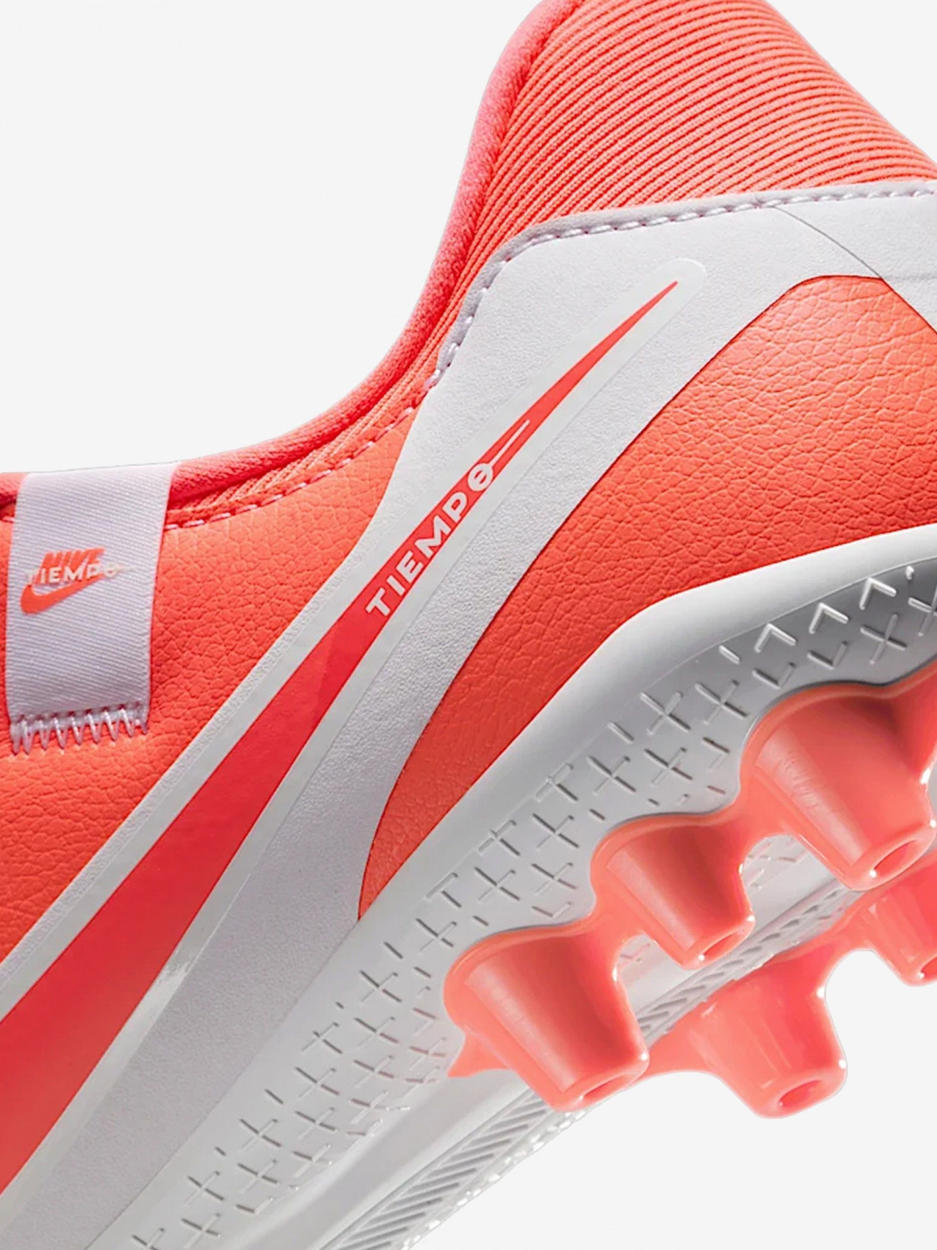 Botas de Fútbol Nike Tiempo Legend 10 Academy AG