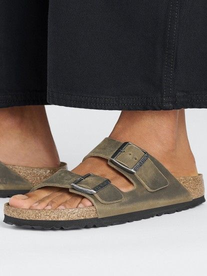 Chinelos Birkenstock Arizona Oiled Leather Caqui