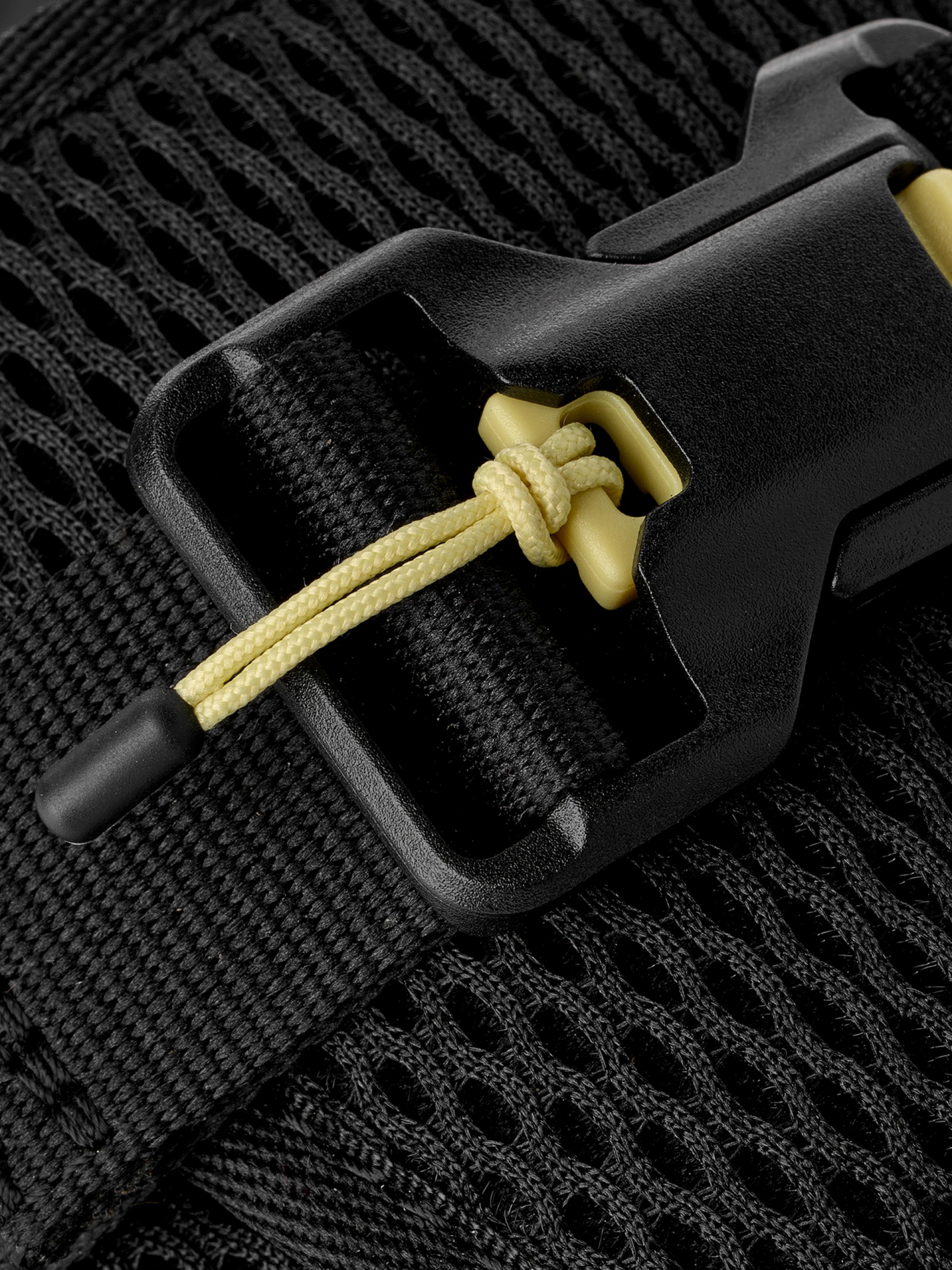 Chinelos Ugg Maxxer 2.0 Pretos Para Homem