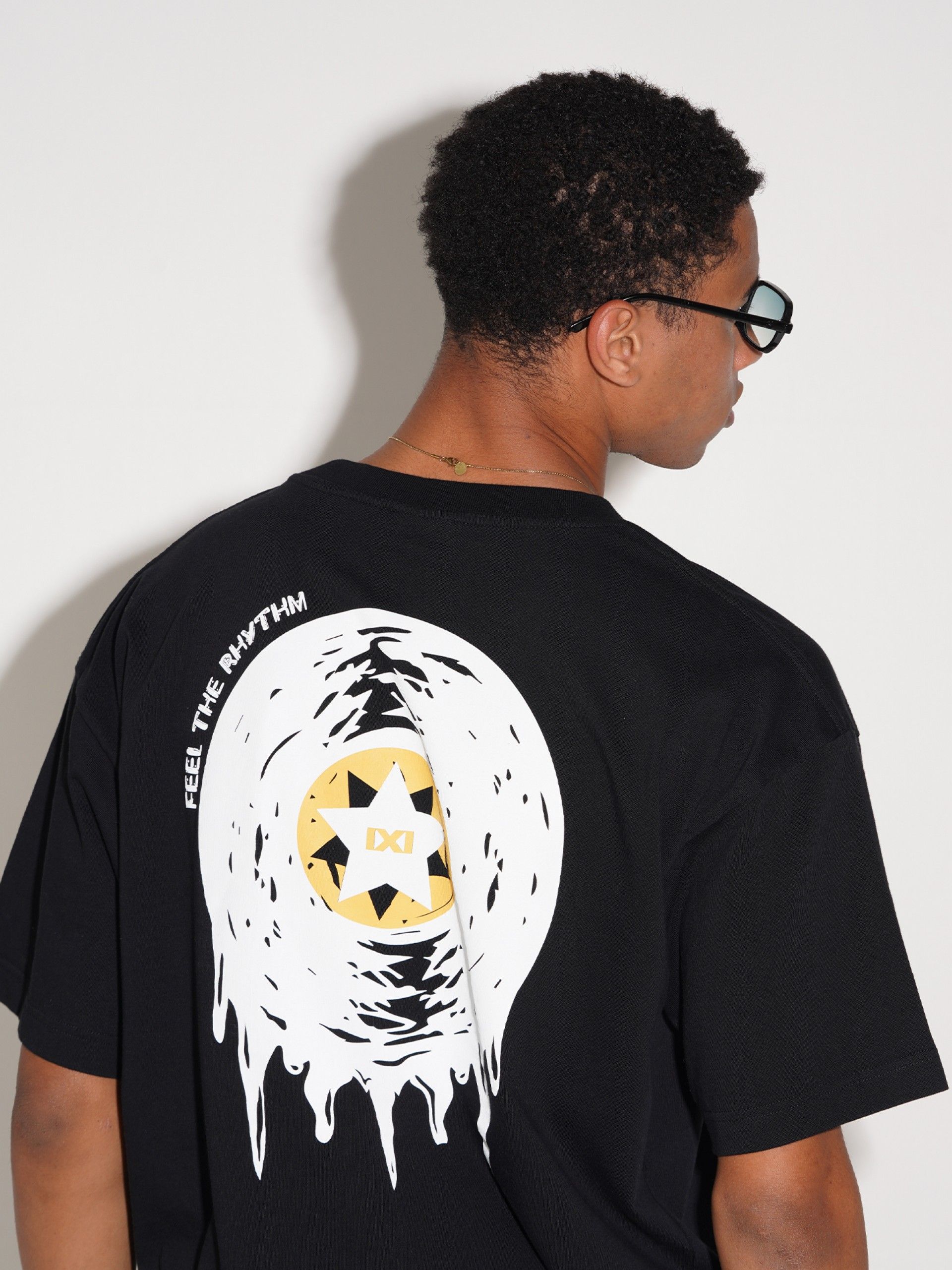 Camiseta Pixis Disco Negra