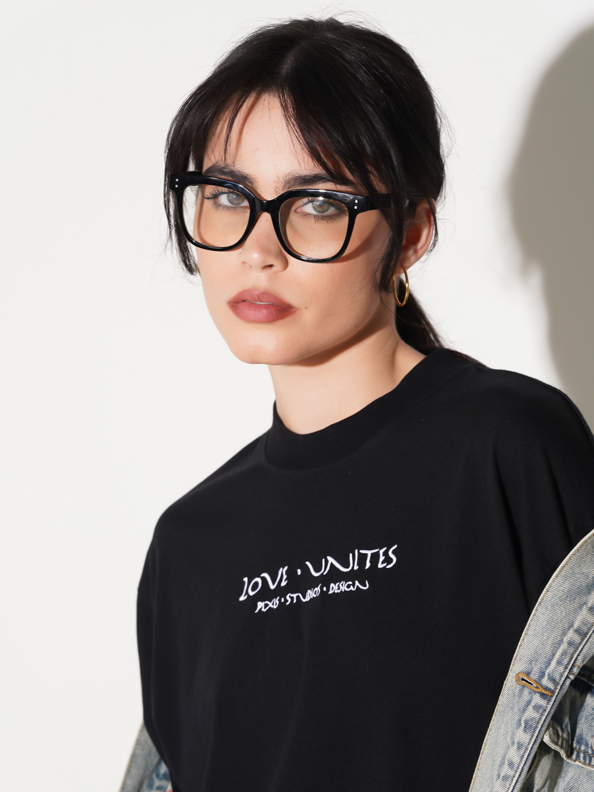 Camiseta Pixis Love Unites Negra