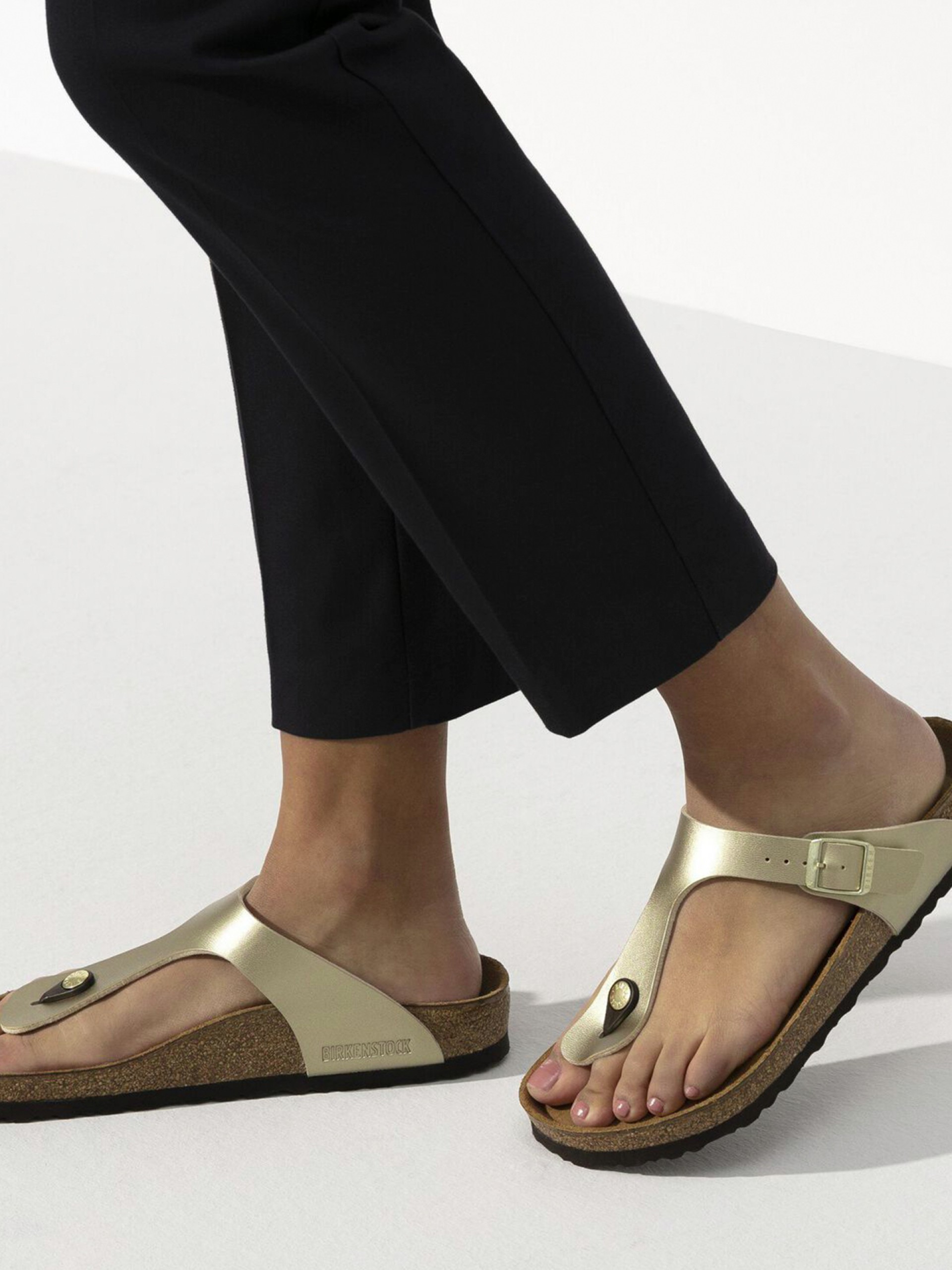 Chinelos Birkenstock Gizeh Birko-Flor Dourados