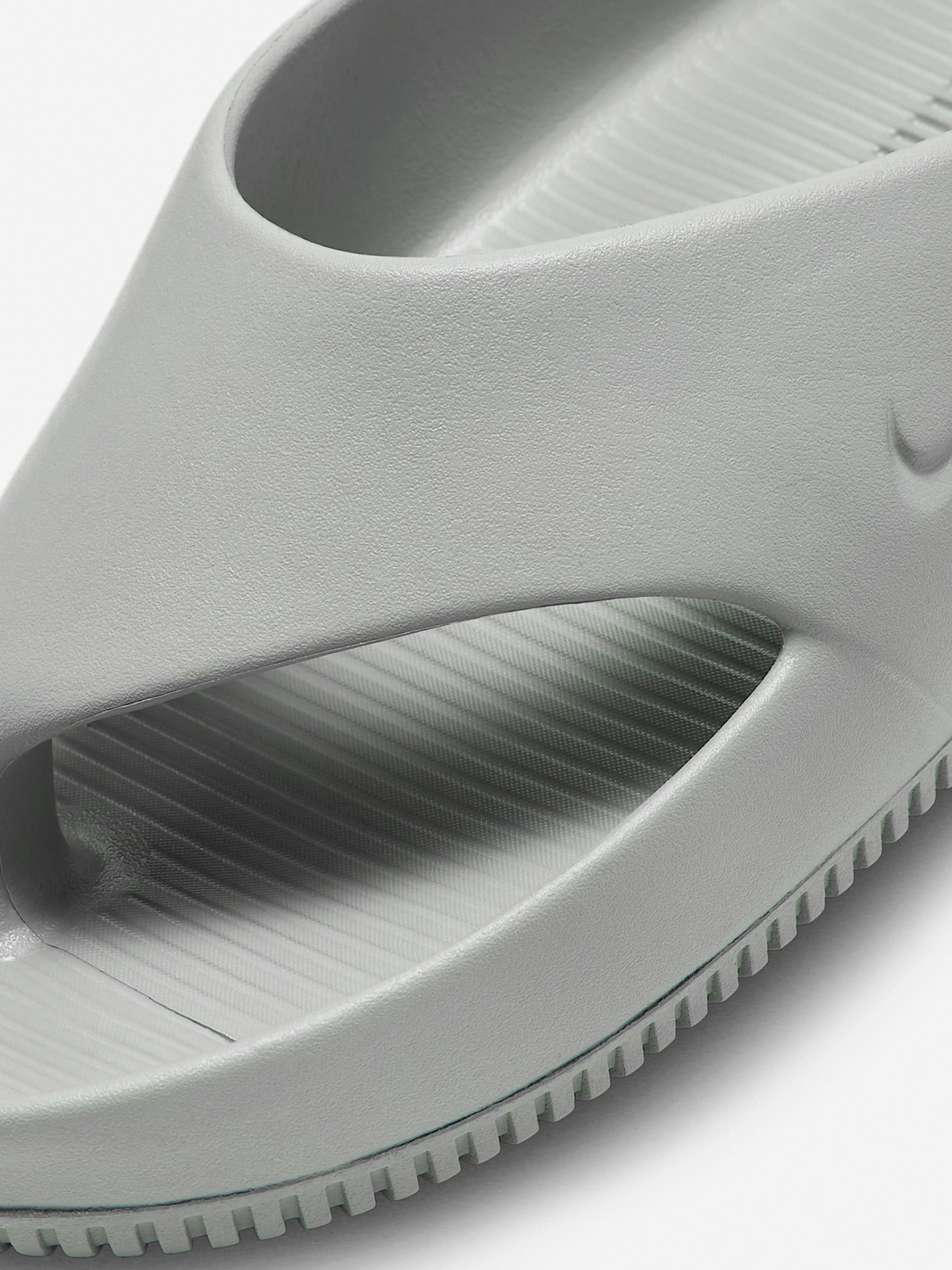 Chinelos Nike Calm Cinzentos Para Homem