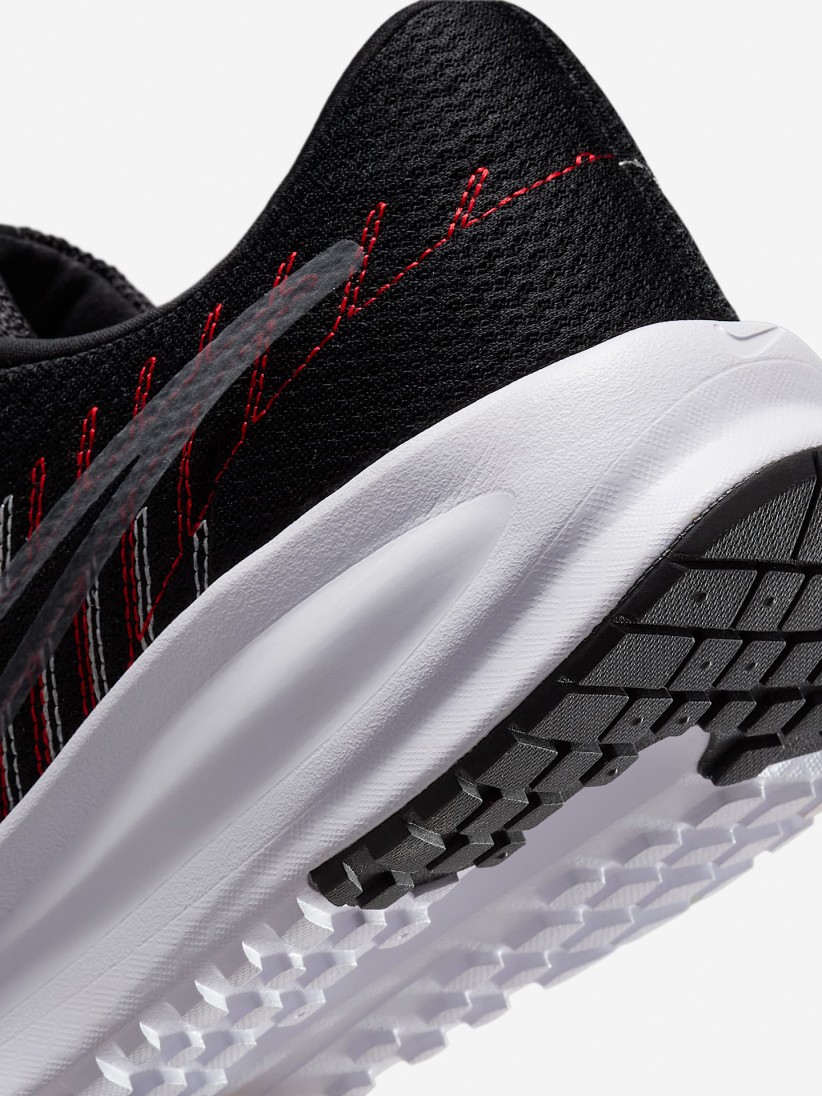 Nike Run Defy Black and Red Running Trainers For Men