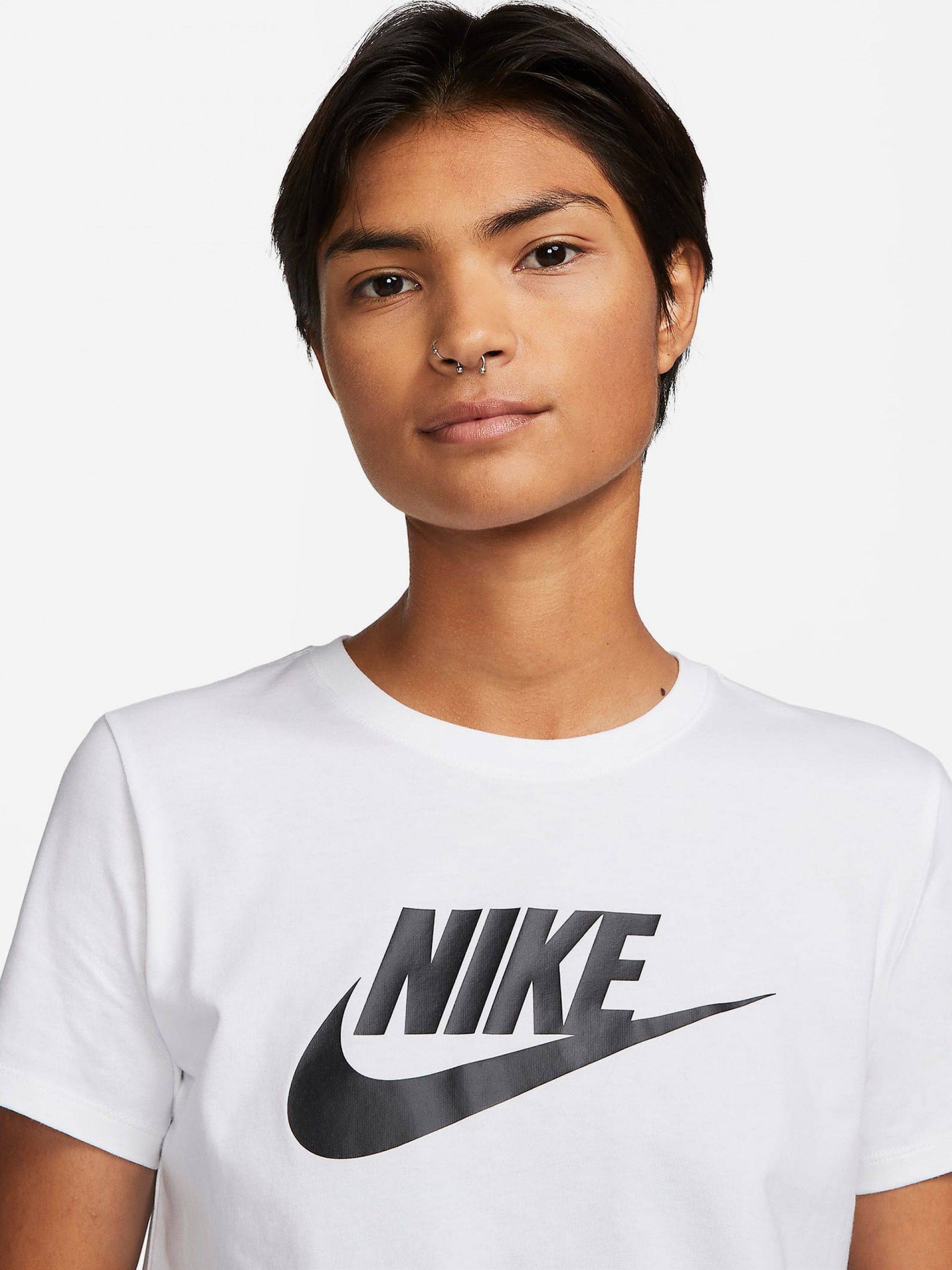 Nike Sportswear Essentials Logo White T-shirt For Women