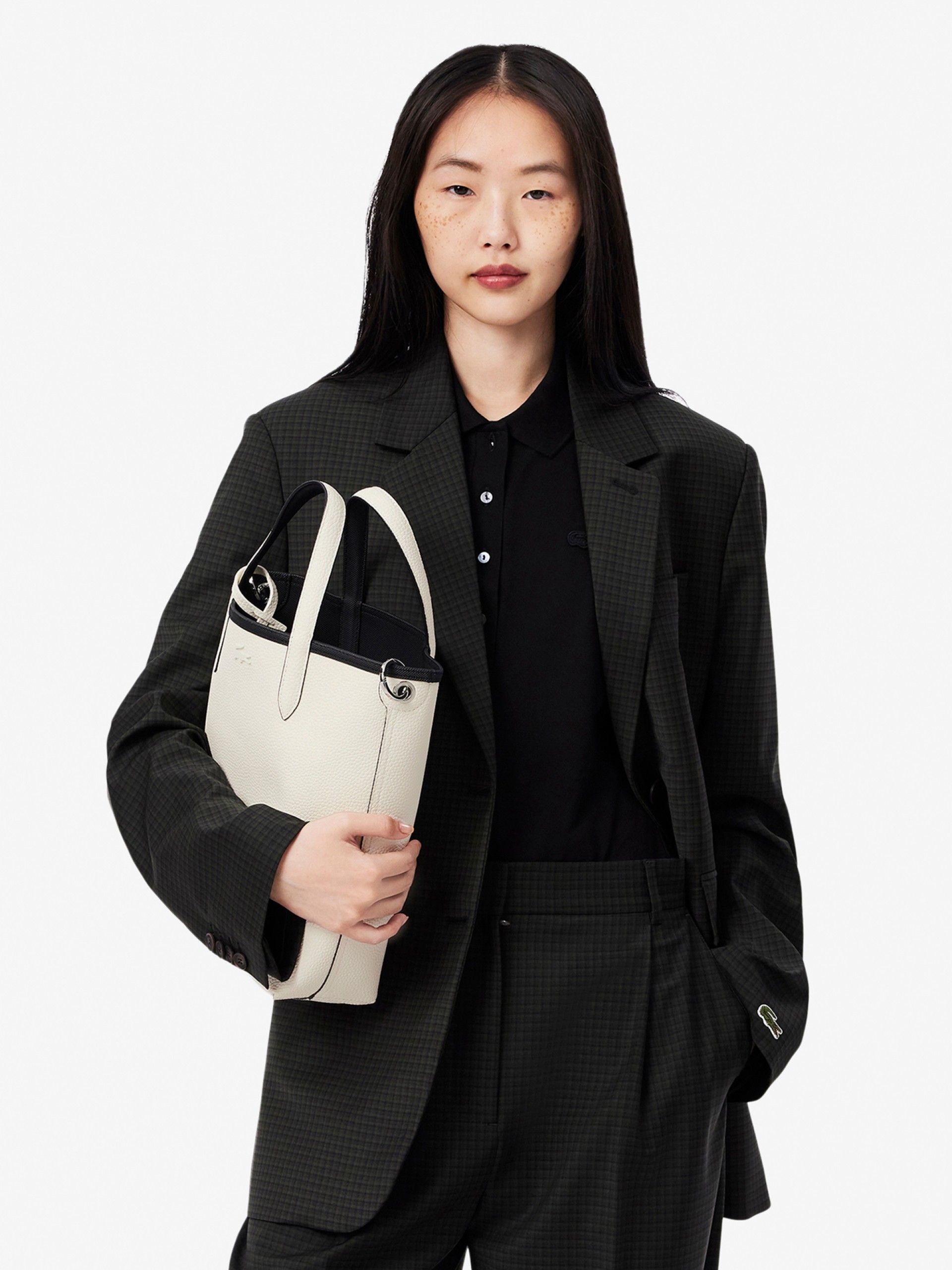 Bolso Tote Lacoste Vertical Anna Negro Reversible con Bolso Clutch