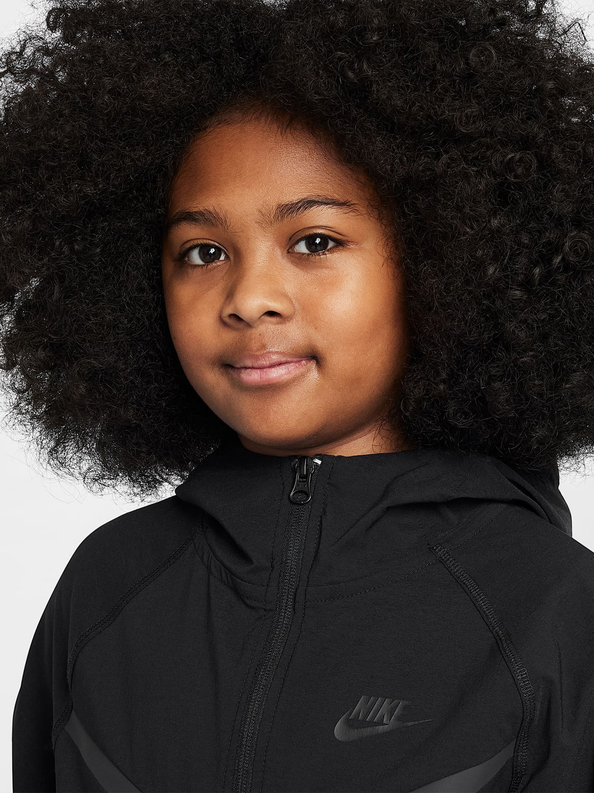 Chaqueta con Capucha Nike Tech Júnior Negra