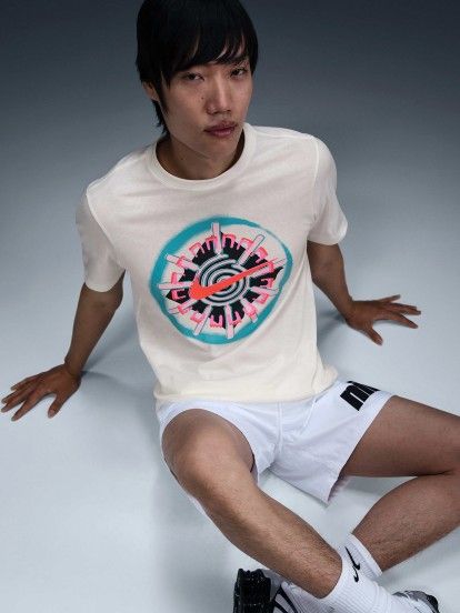 Camiseta Nike Sportswear Beige Estampada Para Hombre
