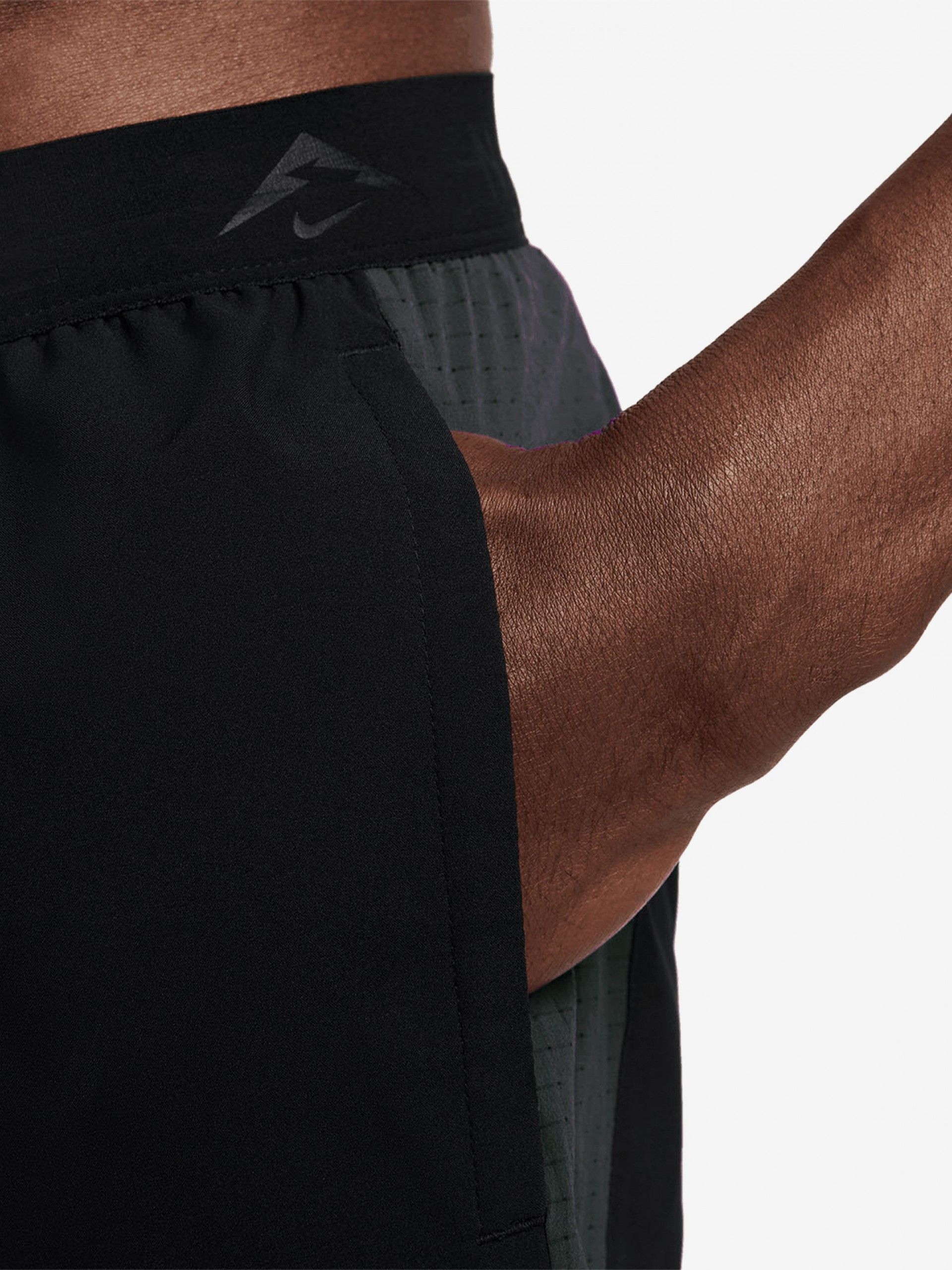 Pantalones Cortos de Trail Nike Dri-FIT 15cm Negros Para Hombre