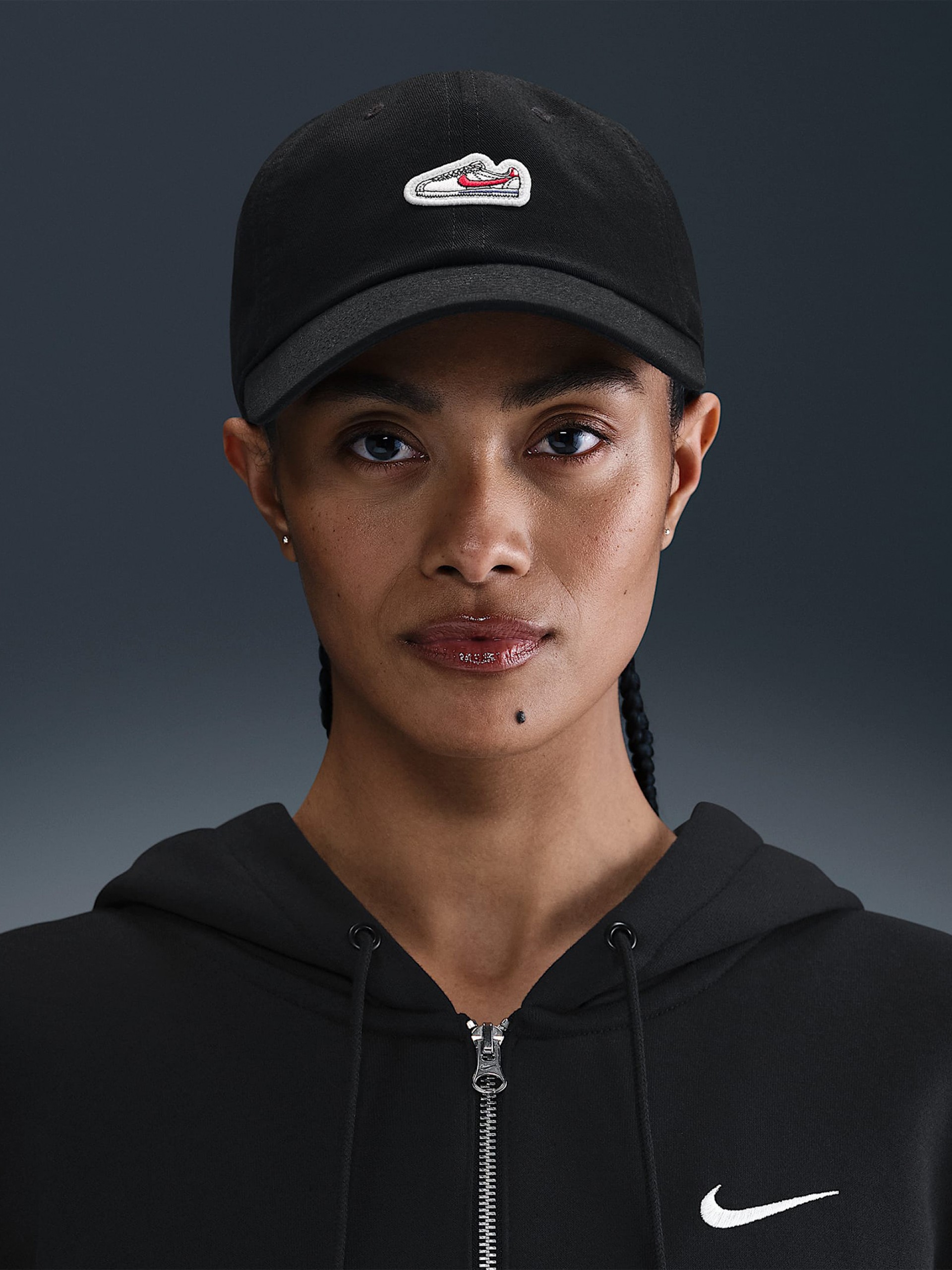 Gorra Nike Club Unstructured Cortez Patch Negra