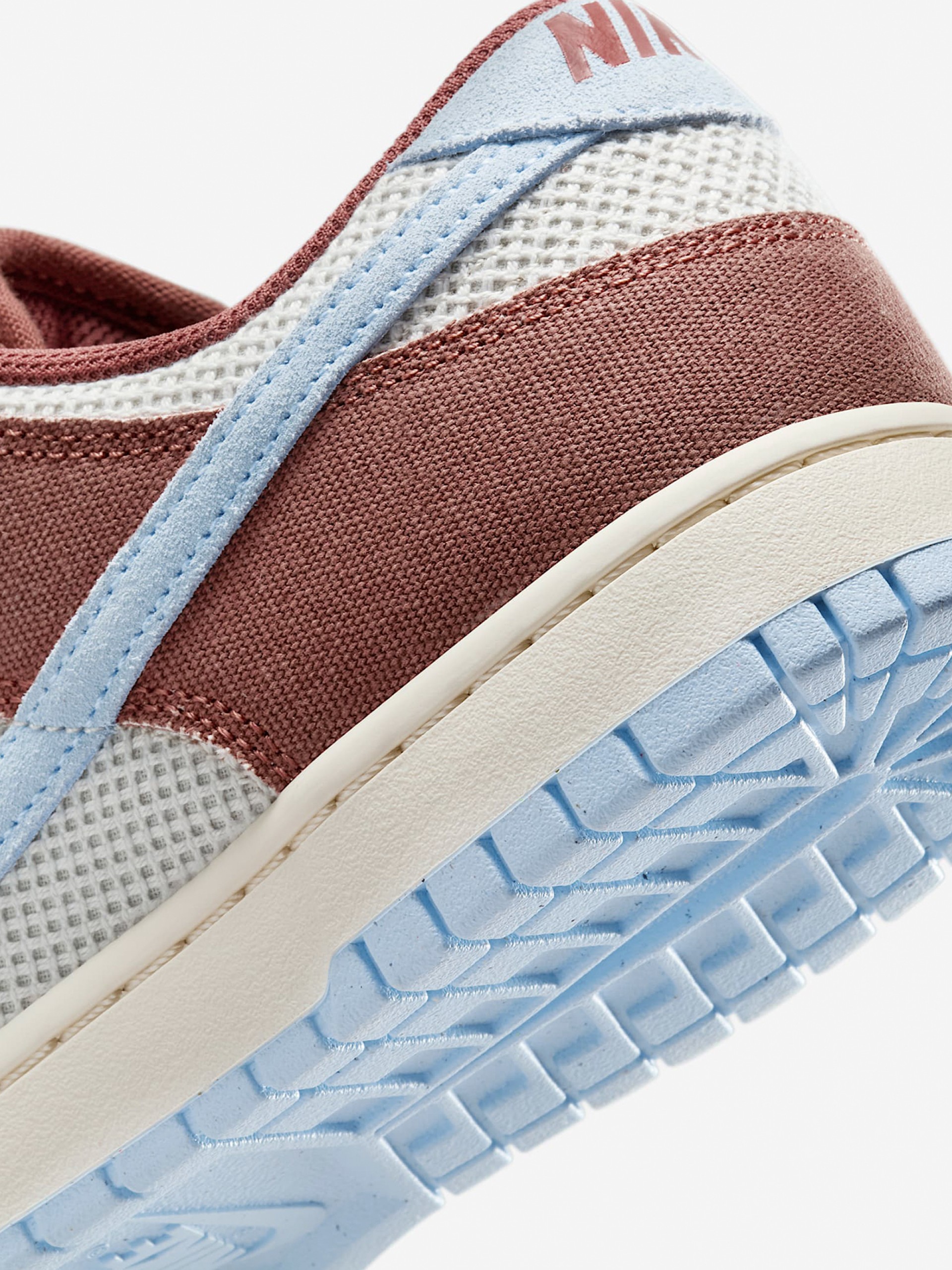 Sapatilhas Nike Dunk Low Retro SE Castanhas e Azuis Para Homem