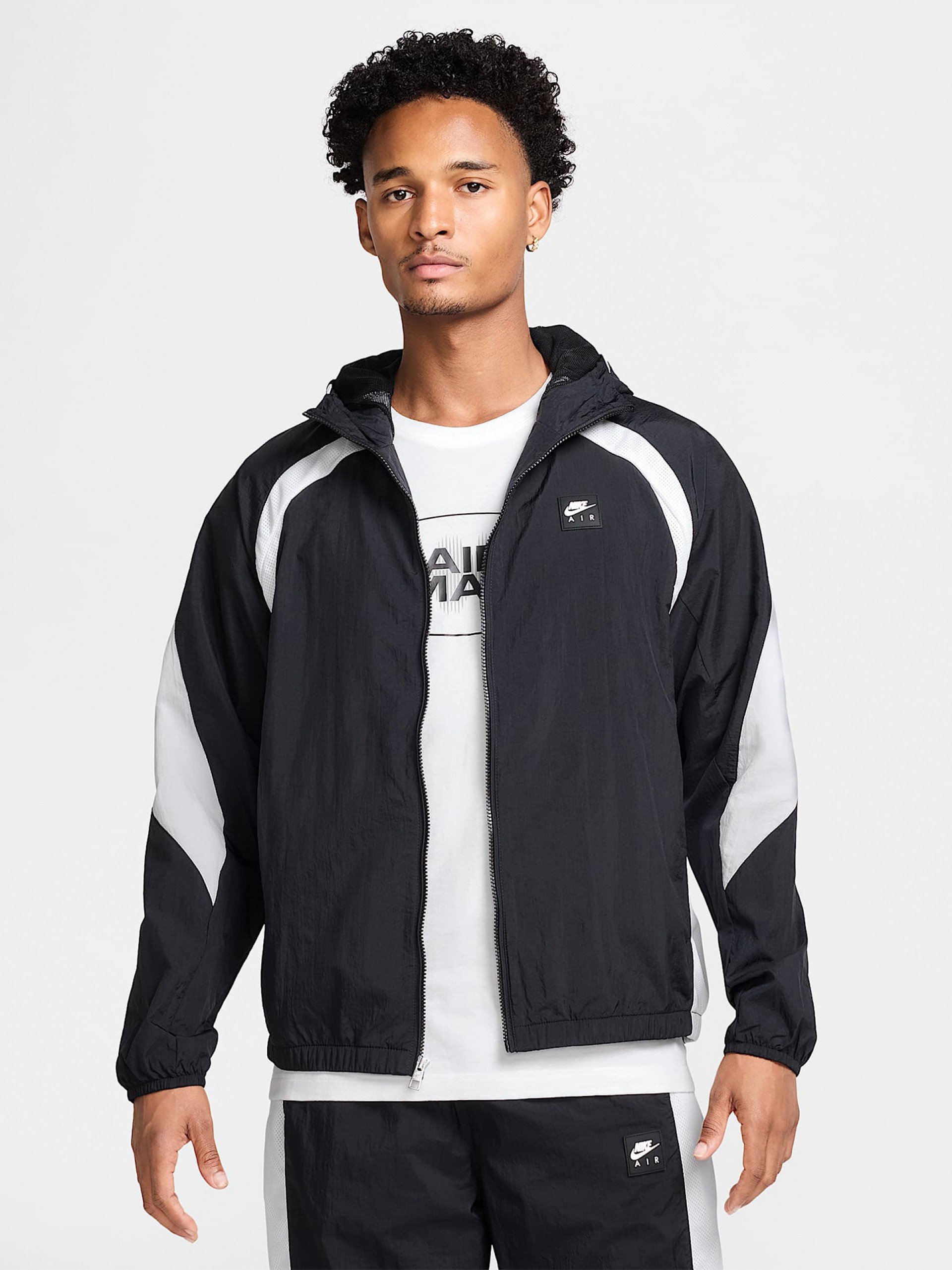 Casaco com Capuz Nike Air Woven Preto e Branco Para Homem