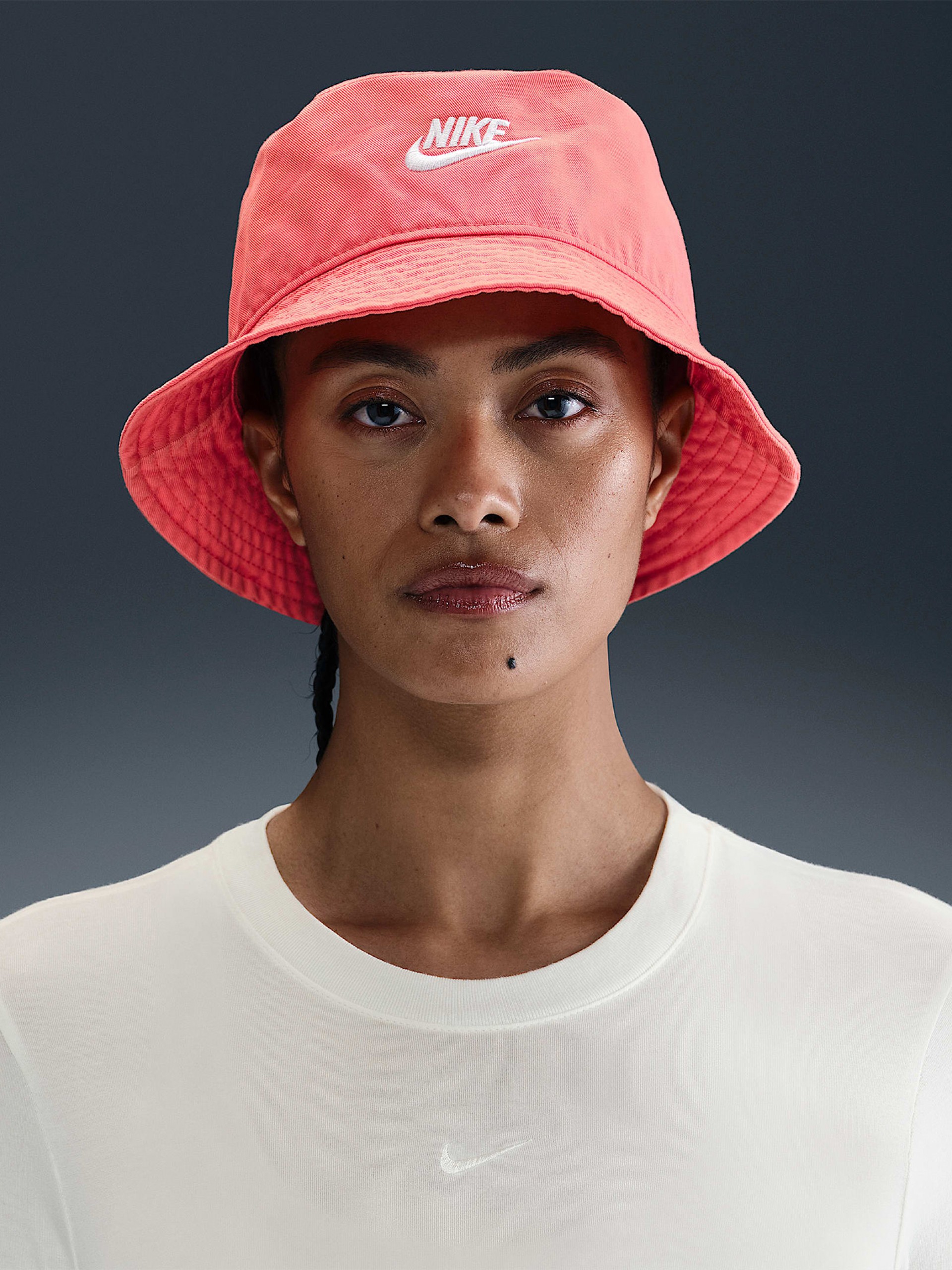 Nike Apex Futura Salmon Wash Hat