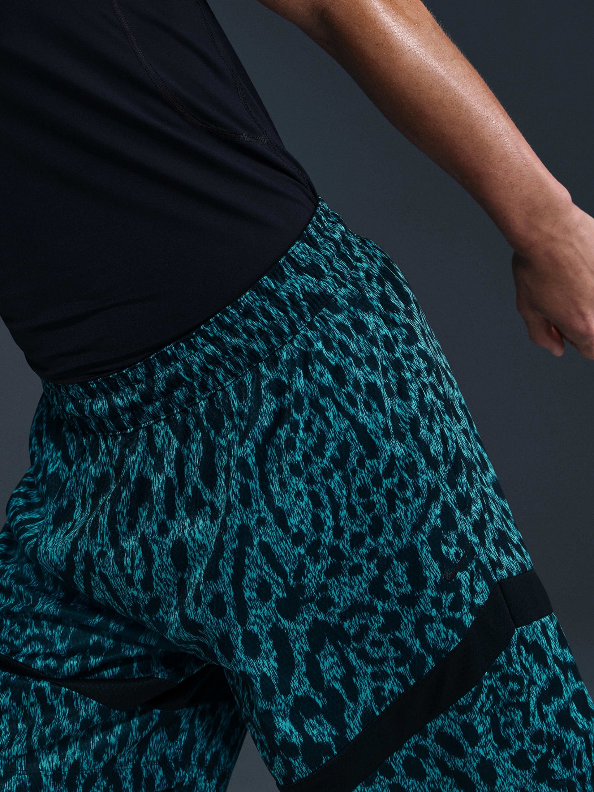 Calções de Basquetebol Nike Icon Dri-FIT 20cm Padrão Leopardo Azul e Preto Para Homem