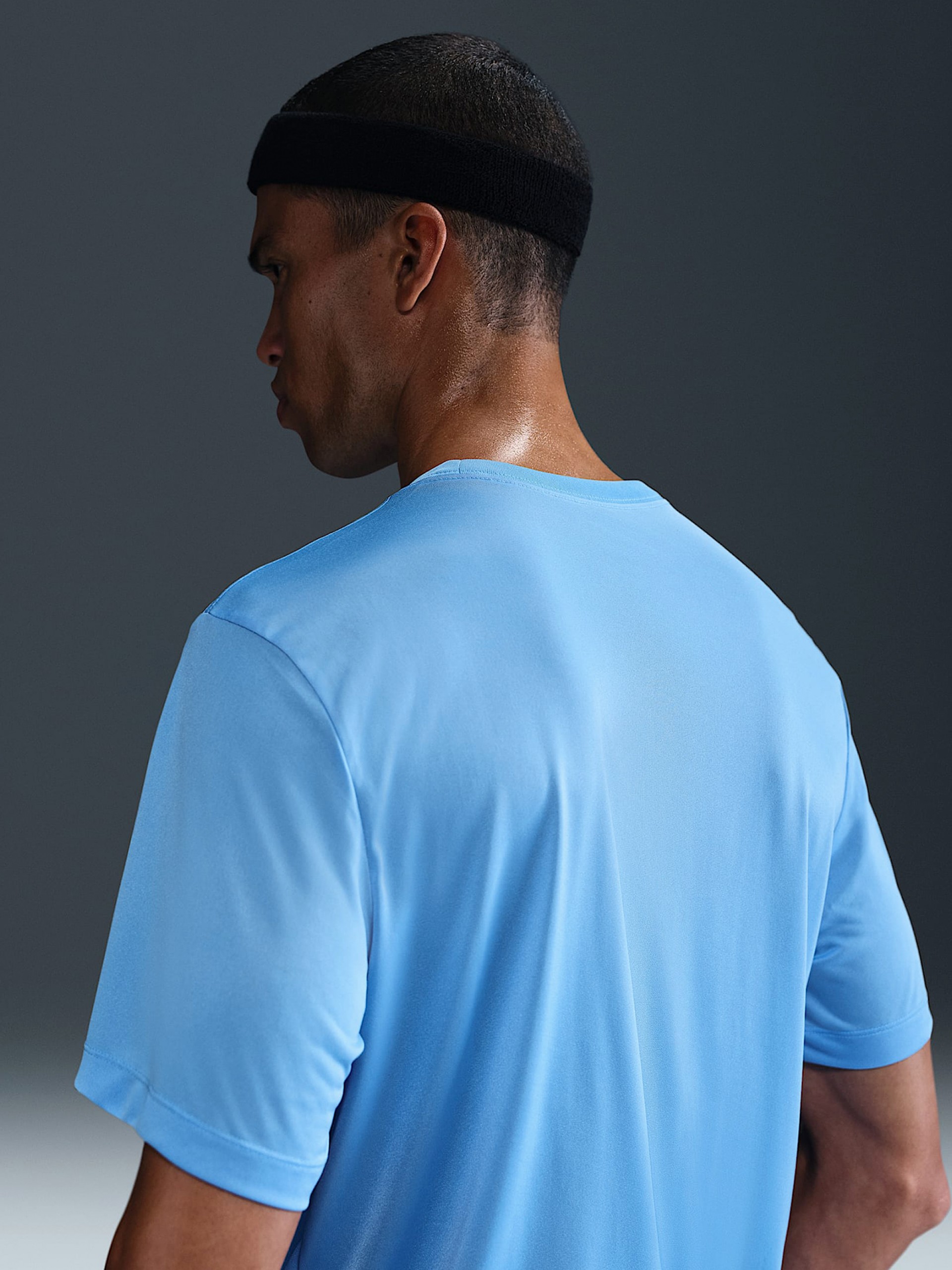 T-shirt de Basquetebol Nike Dri-FIT Azul Claro Para Homem