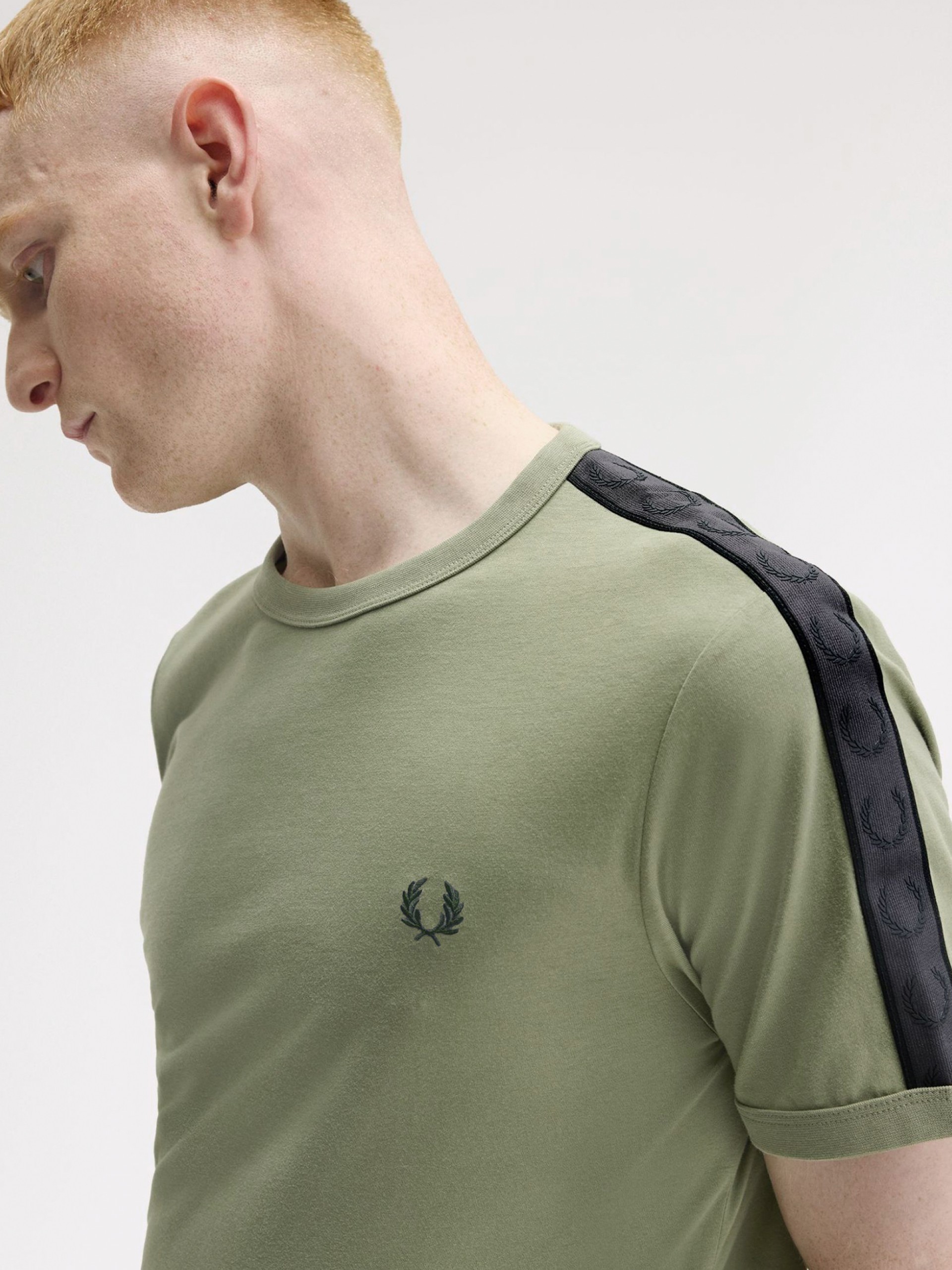 T-shirt Fred Perry Contrast Tape Ringer Verde e Cinzenta