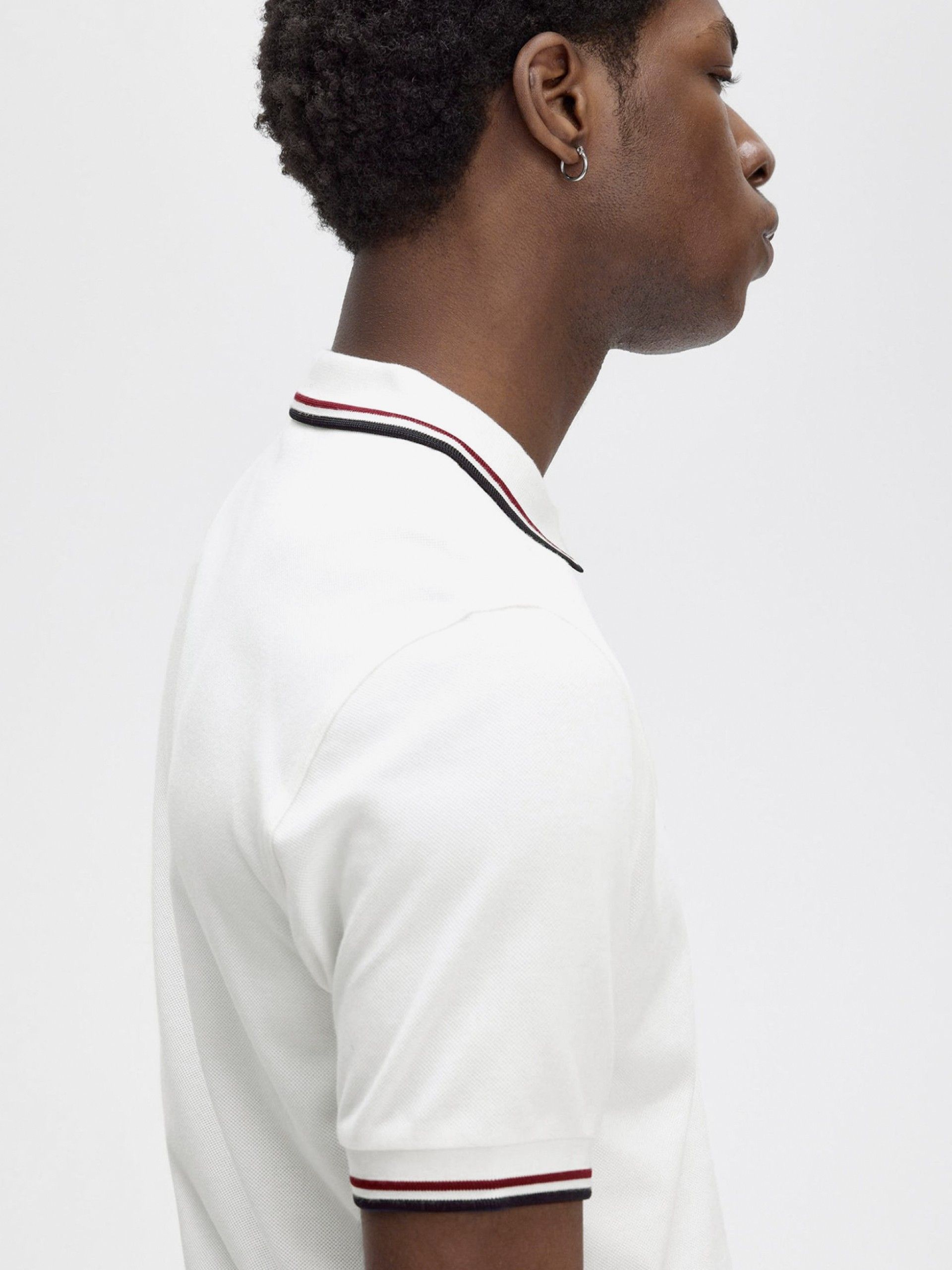 Polo Fred Perry M3600 Twin Tipped Branco e Azul