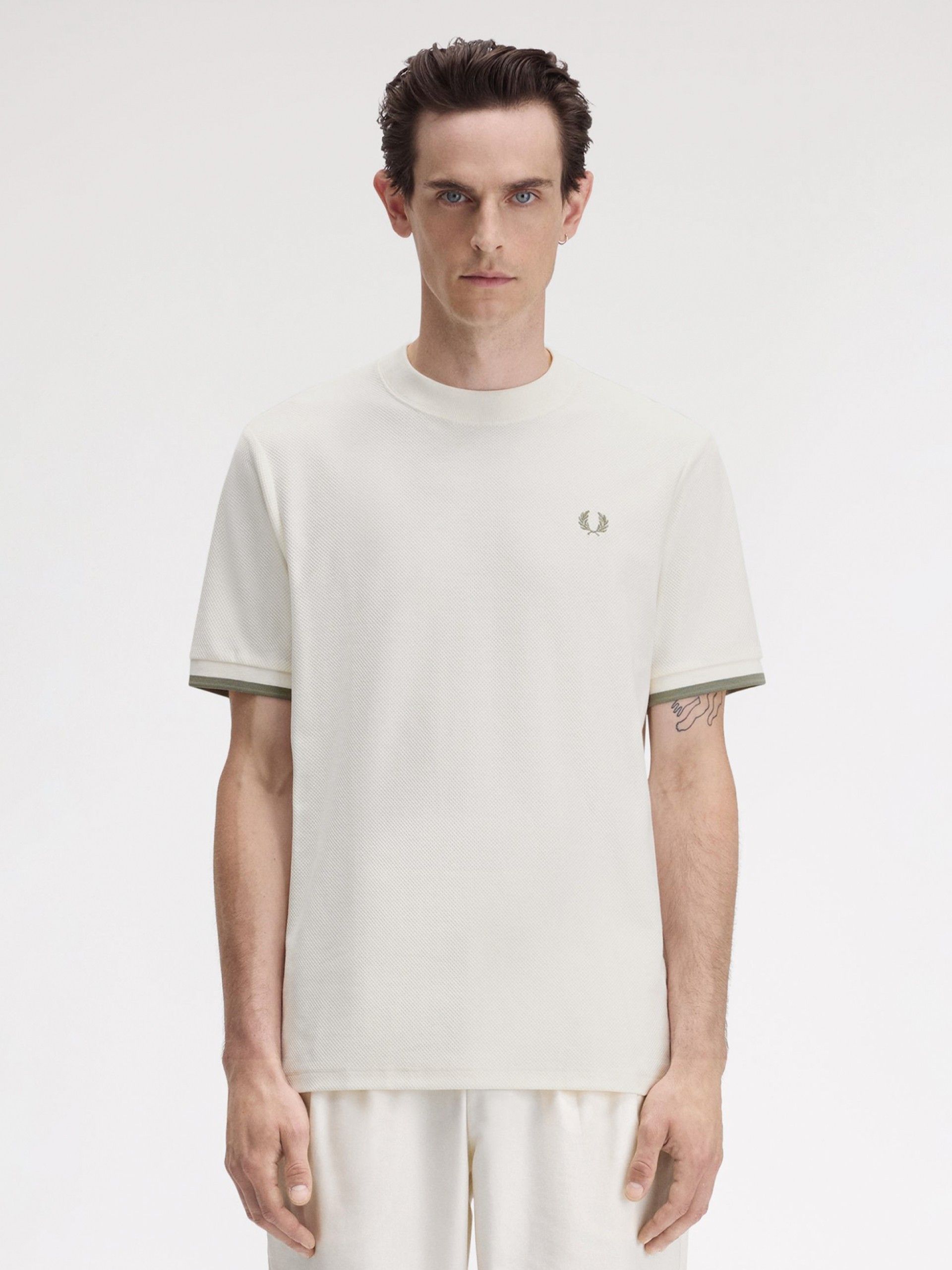 T-shirt Fred Perry Tipped Cuff Branca e Verde