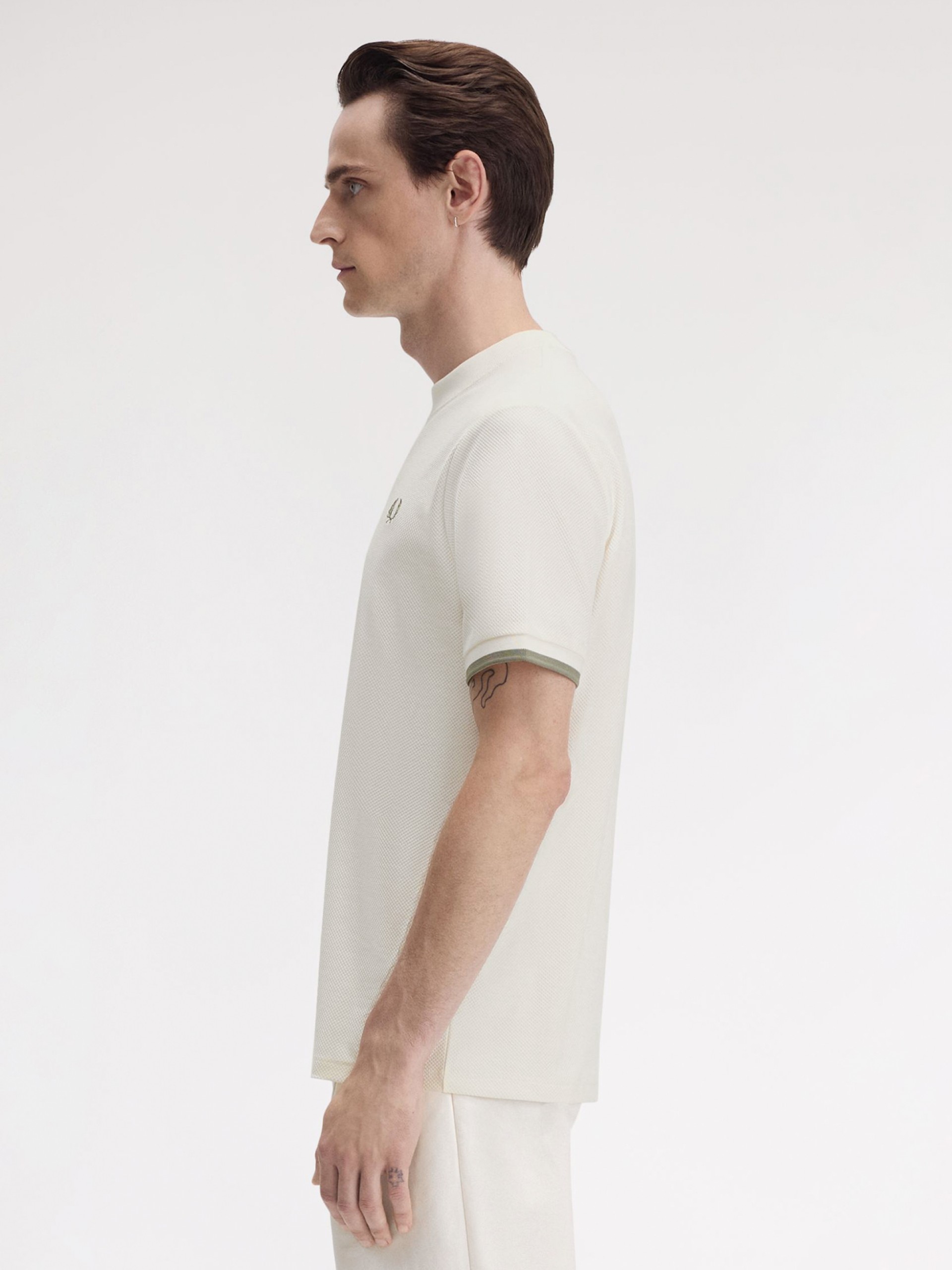 T-shirt Fred Perry Tipped Cuff Branca e Verde