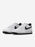 Sapatilhas Nike Air Force 1 LV8 Brancas e Pretas Jnior