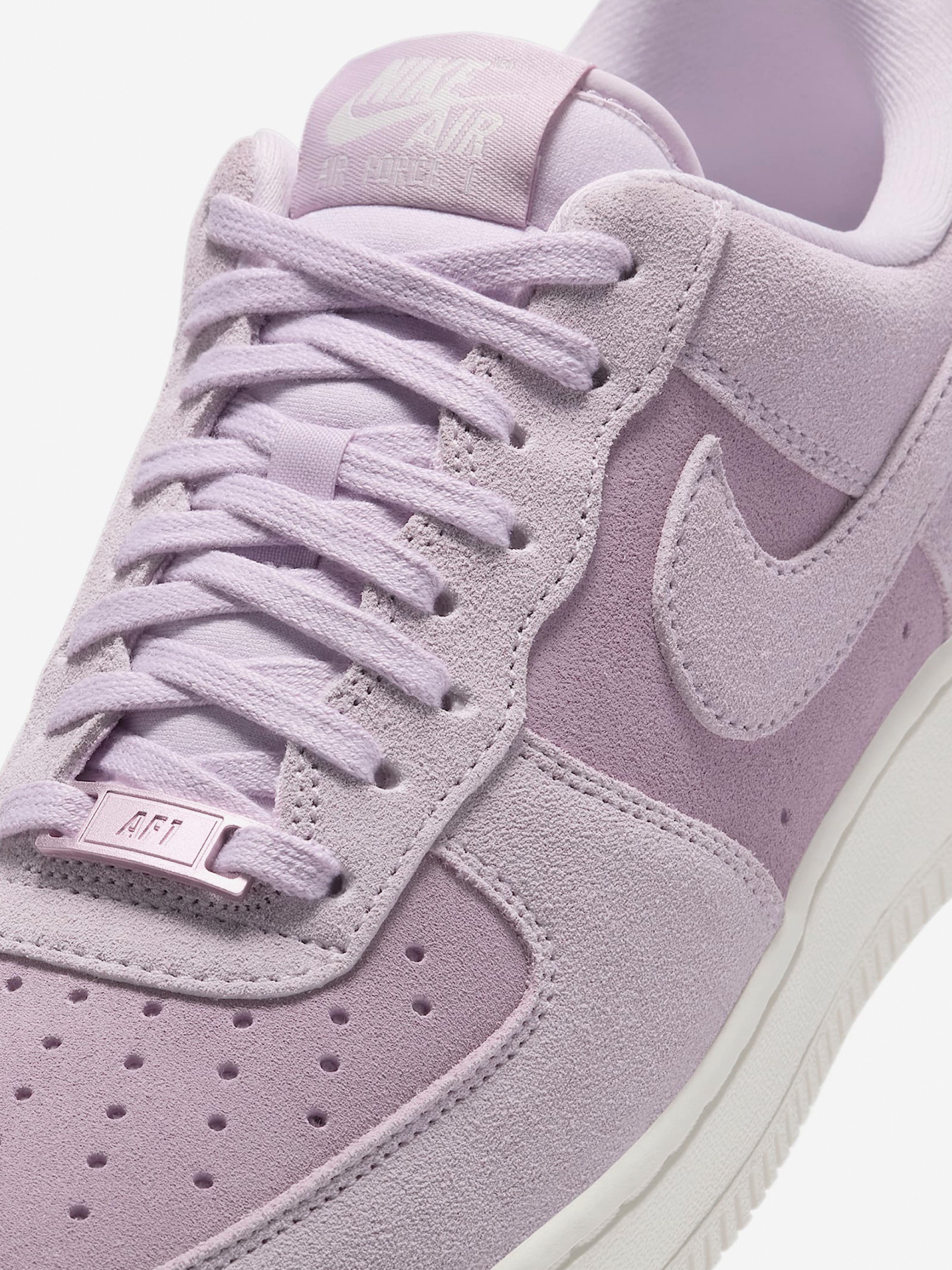Zapatillas Nike Air Force 1 07 Lila De Gamuza Para Mujer