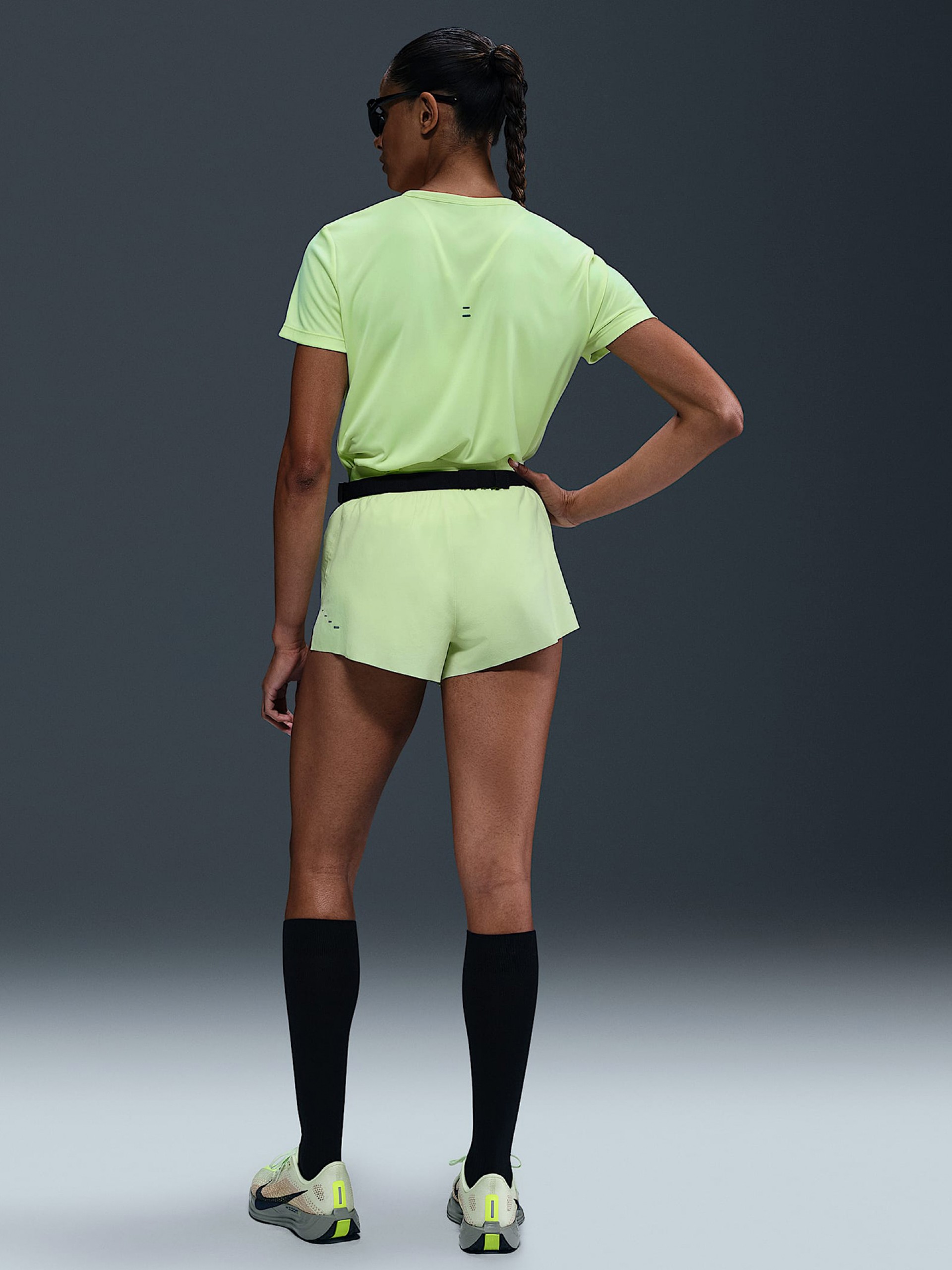 Camiseta de Running Nike Tempo Dri-FIT Verde Para Mujer