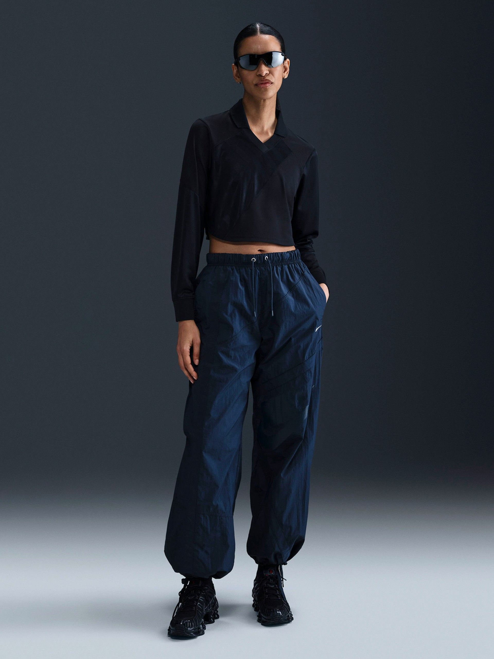 Pantalones Nike Sportswear Woven Mid-Rise Loose Azules Para Mujer