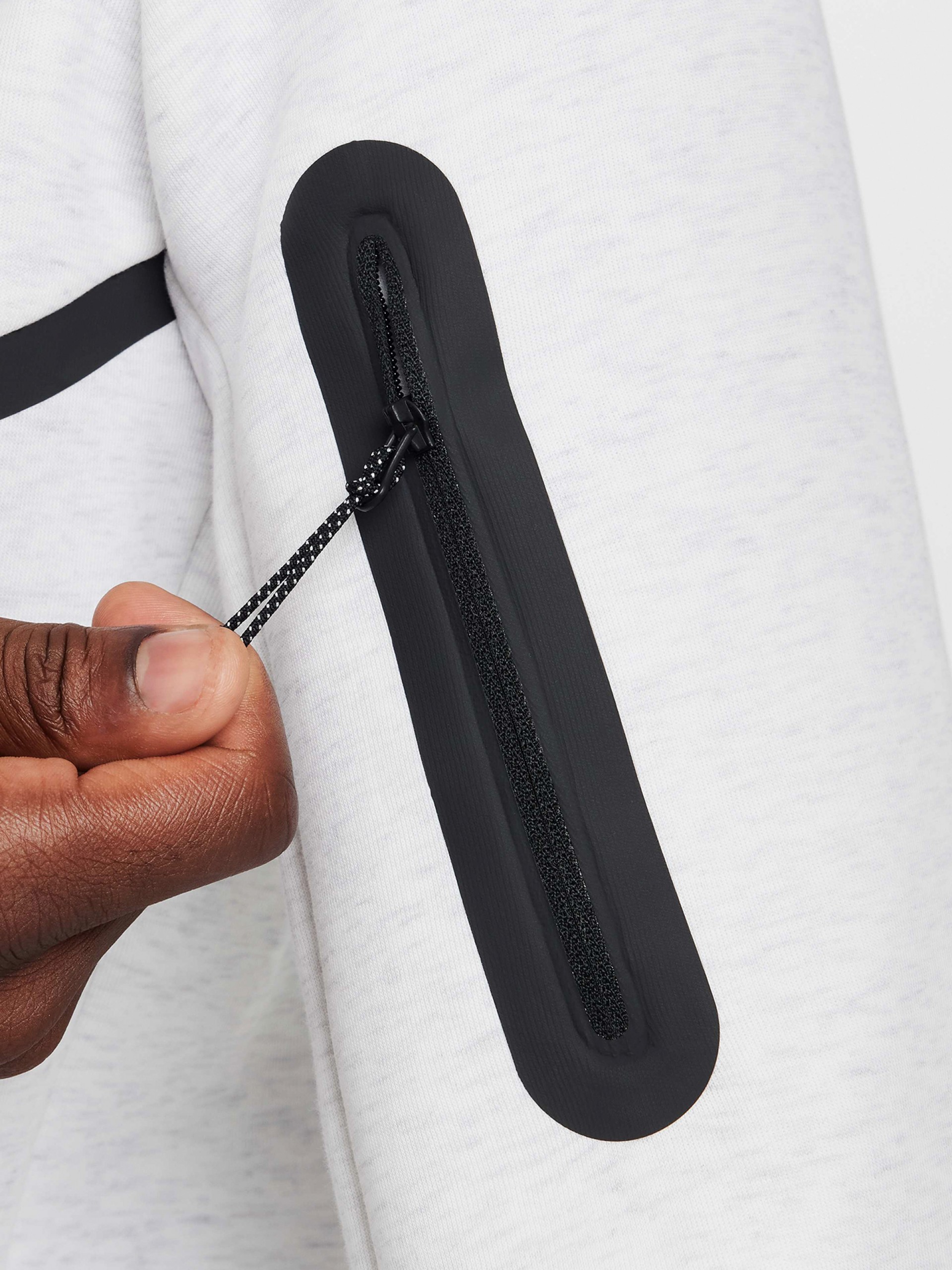 Chaqueta con Capucha Nike Tech Fleece Windrunner Gris y Negra Para Hombre