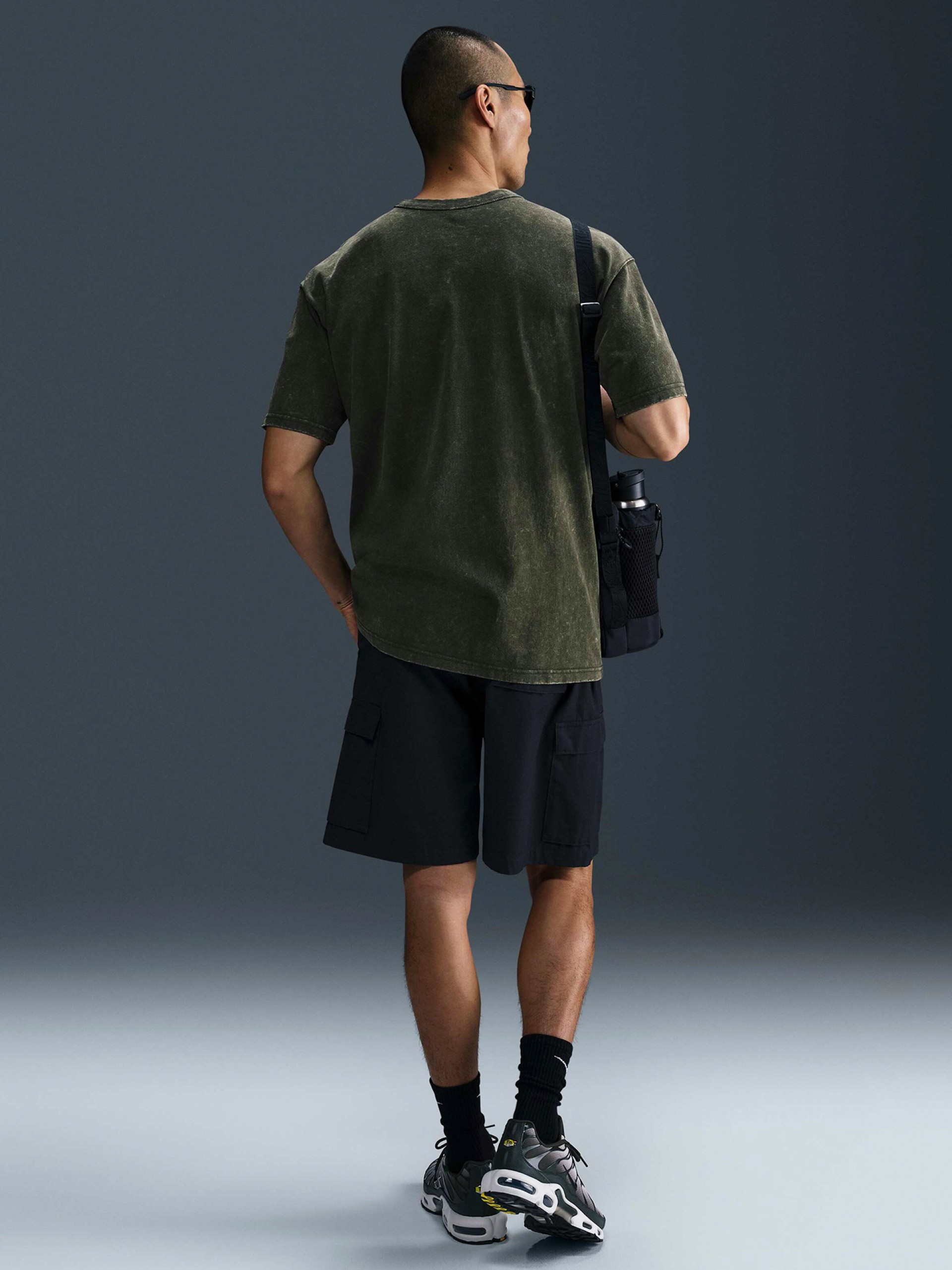 T-shirt Nike Sportswear Max90 Premium Essentials Verde Para Homem