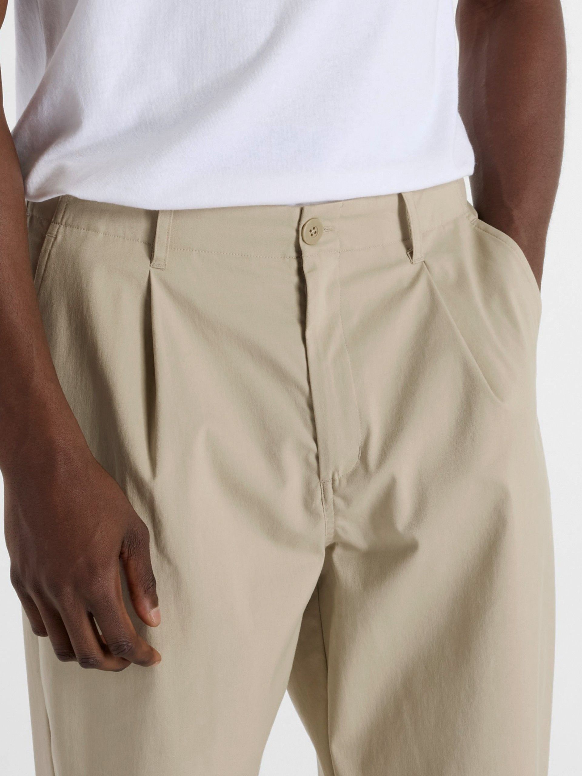 Calças New Balance Athletics Relaxed Bege