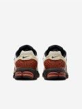 Zapatillas Nike Zoom Vomero 5 Beige y Marrones Para Hombre