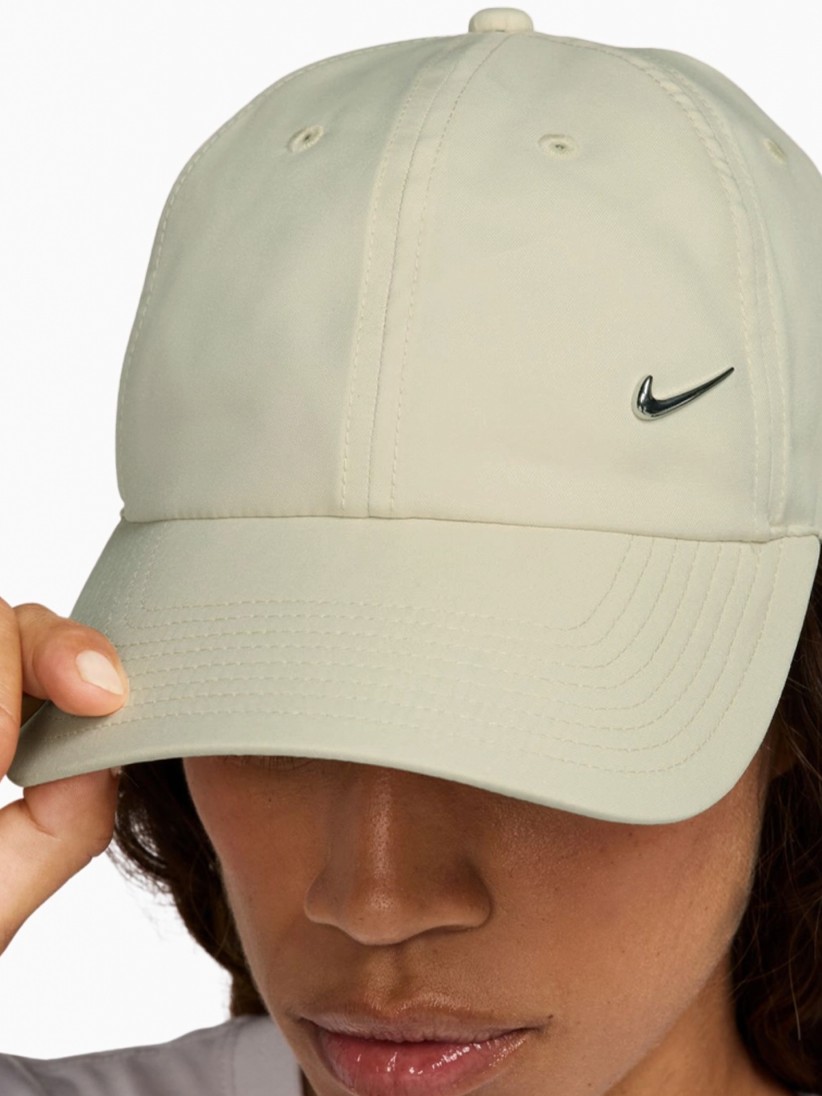 Nike Dri-FIT Club Unstructured Metal Swoosh Beige Cap