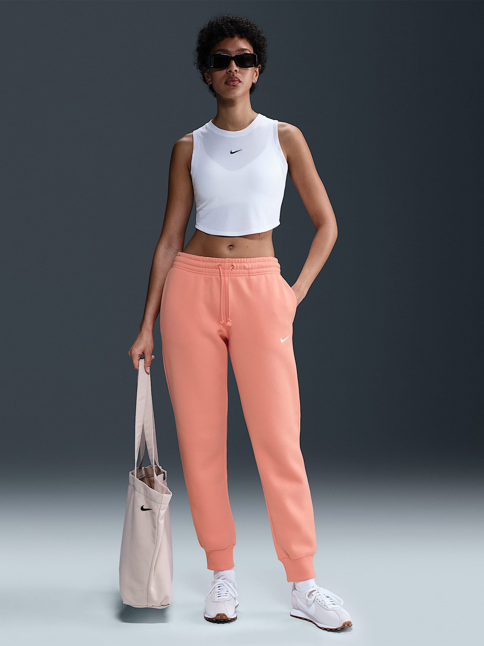 Pantalones Nike Sportswear Phoenix Fleece Mid-Rise Salmón Para Mujer