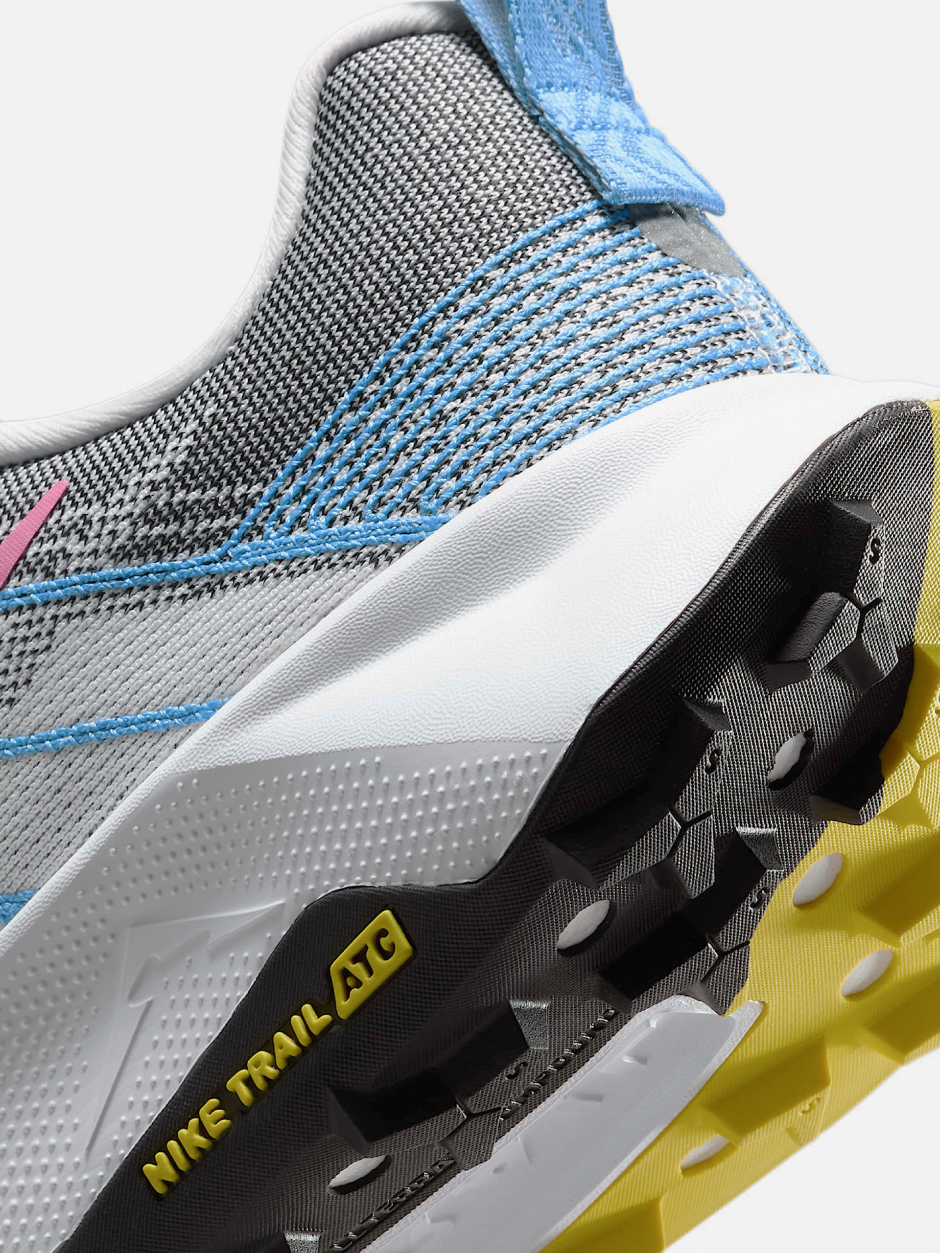 Sapatilhas de Trail Nike Wildhorse 10 Cinzentas e Azuis Para Mulher