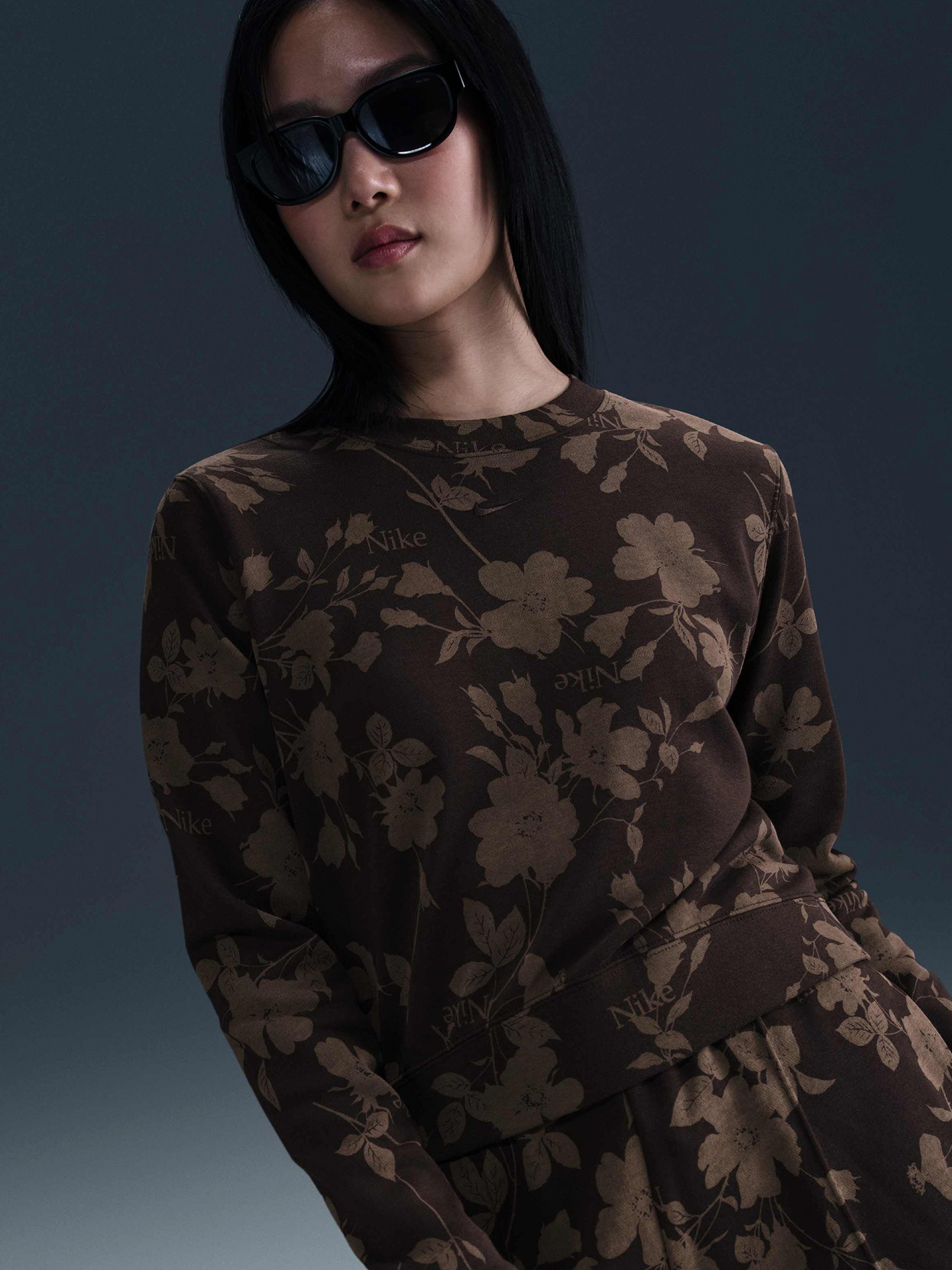 Camisola Nike Sportswear Chill Terry Castanha Estampada Para Mulher