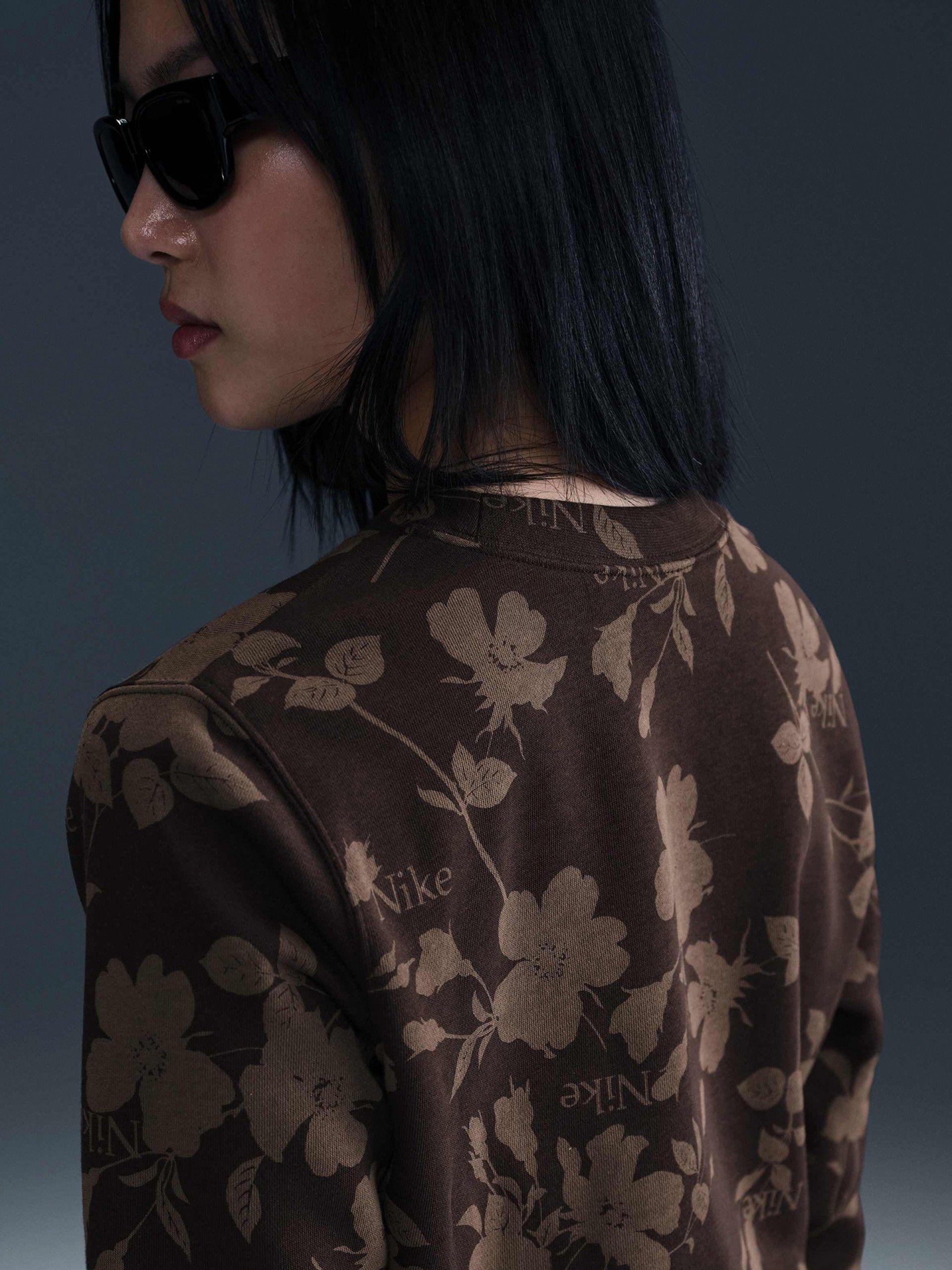 Camisola Nike Sportswear Chill Terry Castanha Estampada Para Mulher