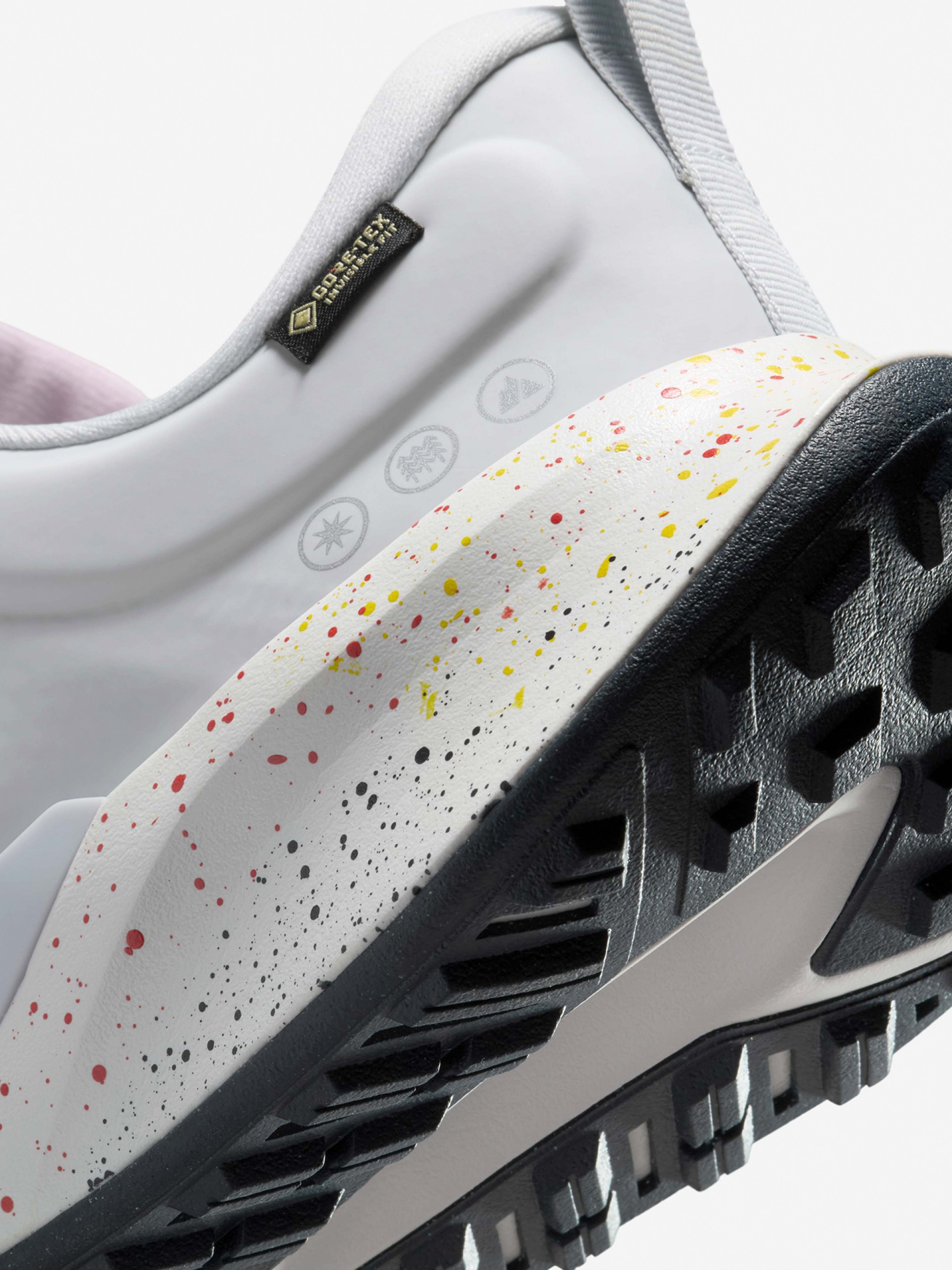 Nike Juniper Trail 2 GORE-TEX Grey and Pink Trail Trainers For Men