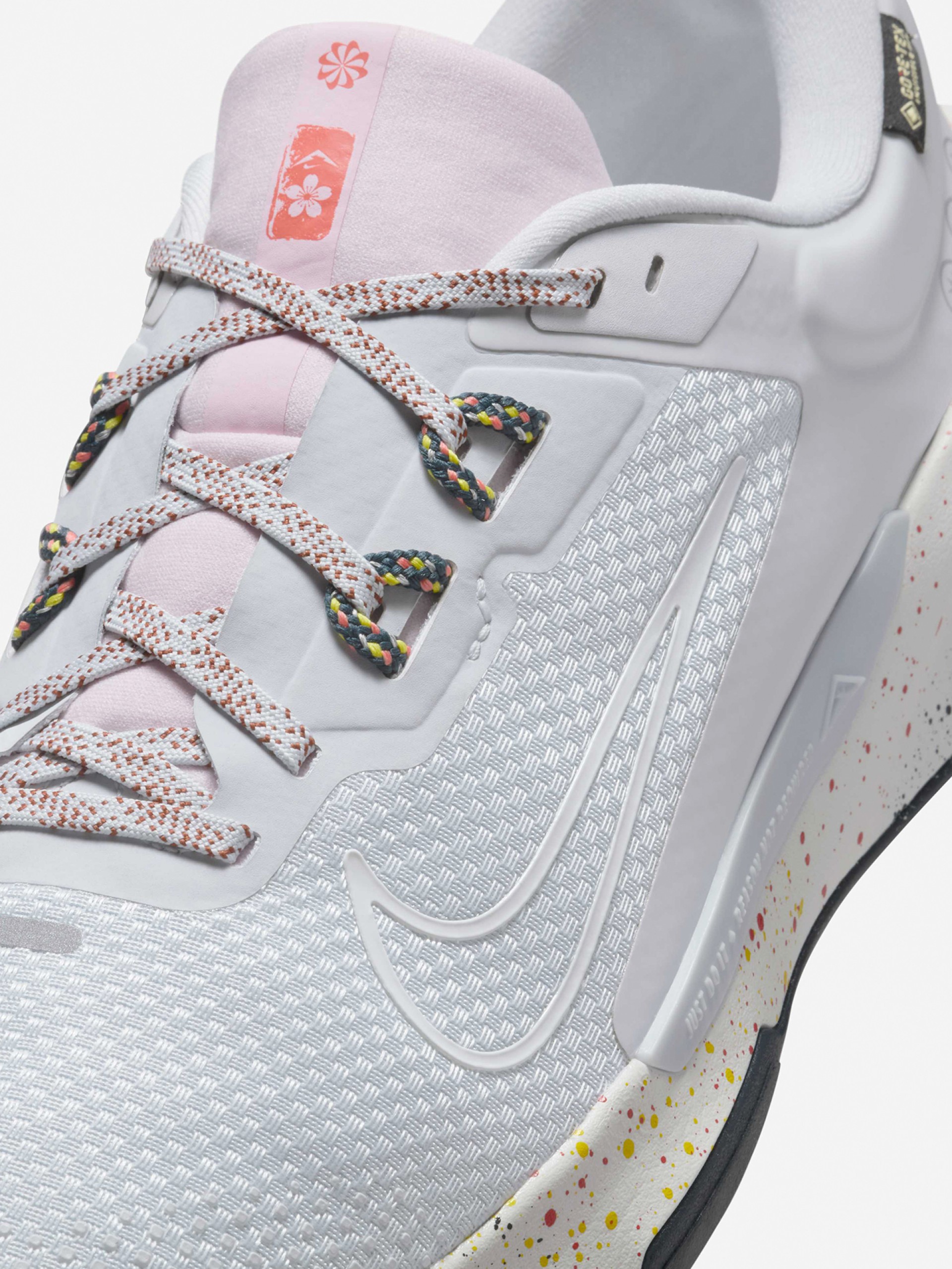 Nike Juniper Trail 2 GORE-TEX Grey and Pink Trail Trainers For Men