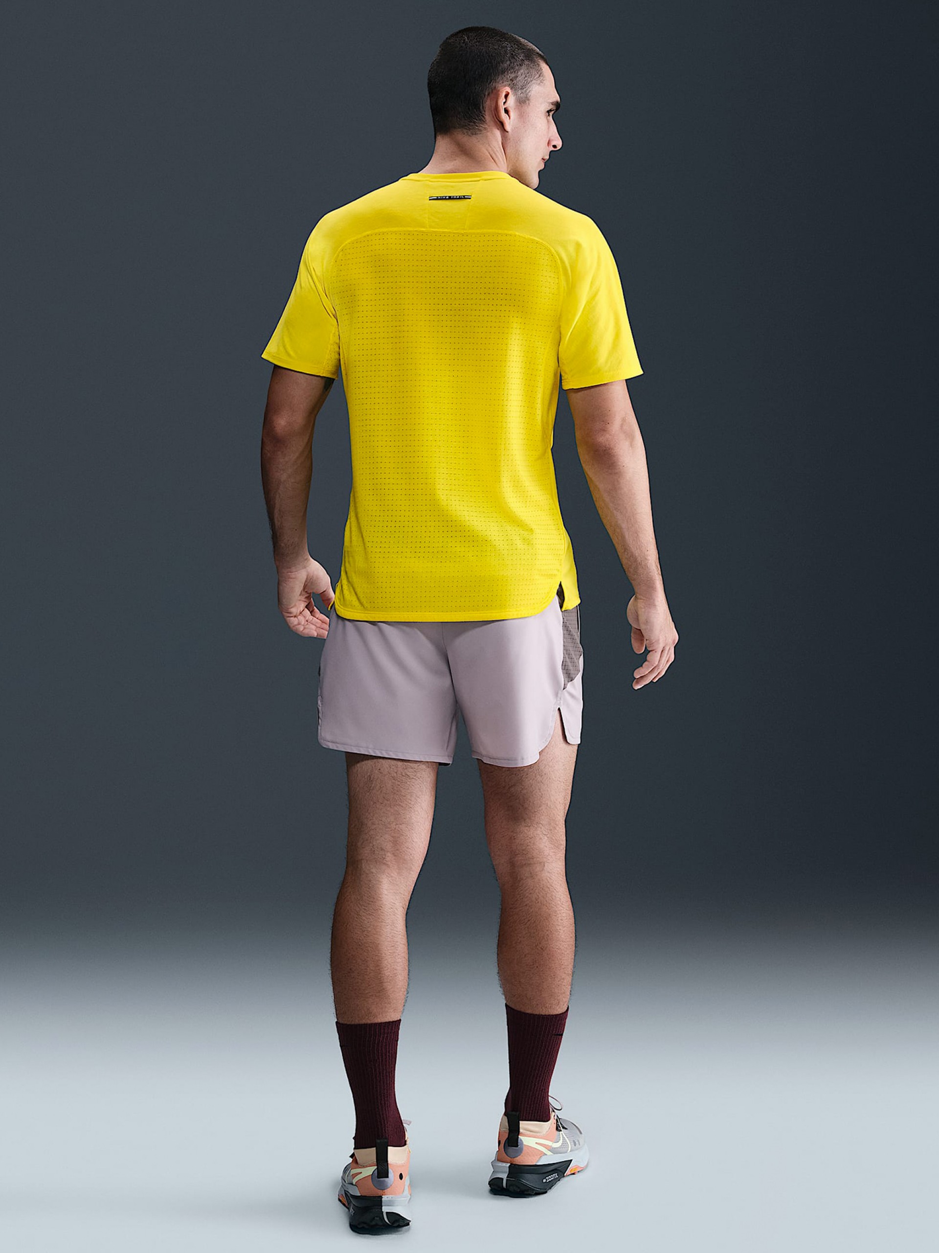 Nike Solar Chase Dri-FIT ADV Yellow Trail T-shirt For Men